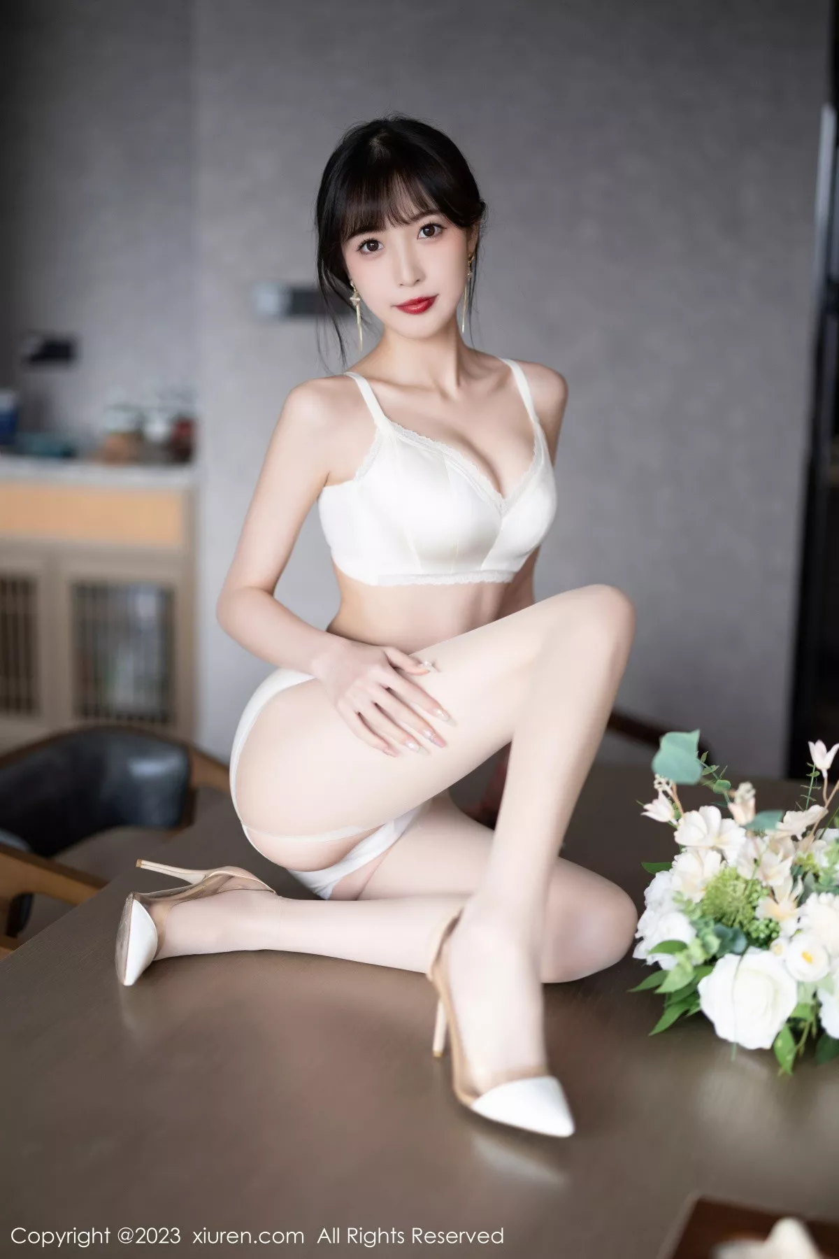 秀人集.com_[XiuRen秀人网]No.6236_模特林星阑脱咖啡色连衣裙露白色蕾丝内衣配开档肉丝诱惑写真90P