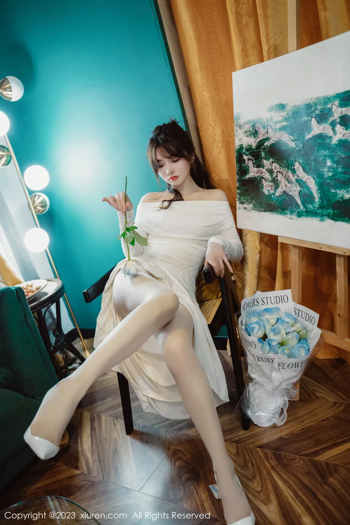 秀人集.com_[XiuRen秀人网]No.6182_模特婠婠么脱白色连衣长裙露蕾丝内衣配开档白丝迷人诱惑写真79P