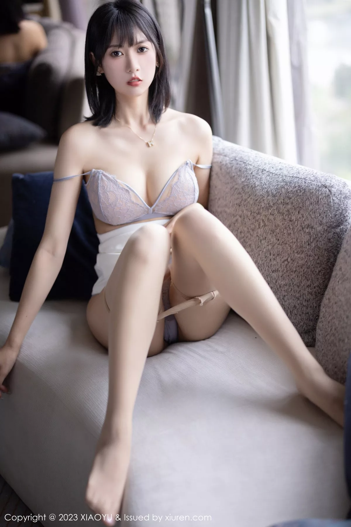 秀人集.com_[XiaoYu画语界]Vol.954_模特林子遥粉色收身上衣配白短裙露灰色蕾丝内衣迷人诱惑写真72P