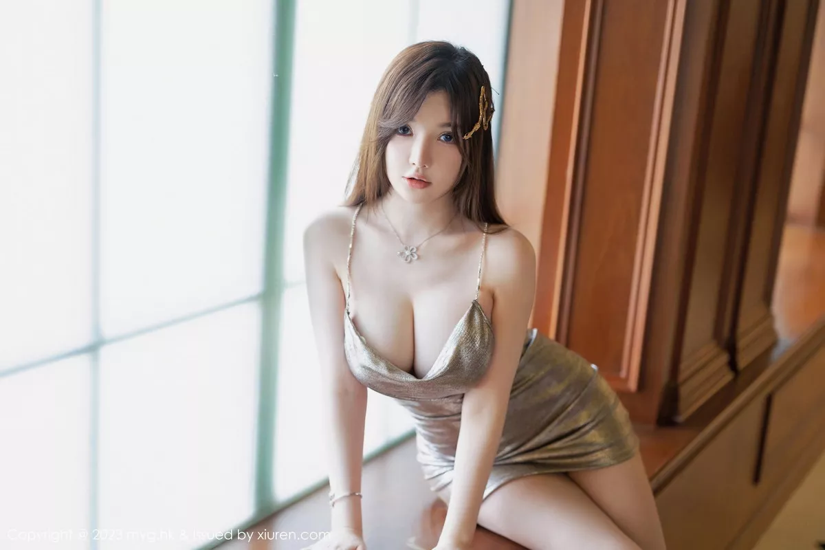 秀人集.com_[MyGirl美媛馆]Vol.646_模特糯美子MINIbabe澳门旅拍暗金色吊带裙秀豪乳翘臀诱惑写真60P