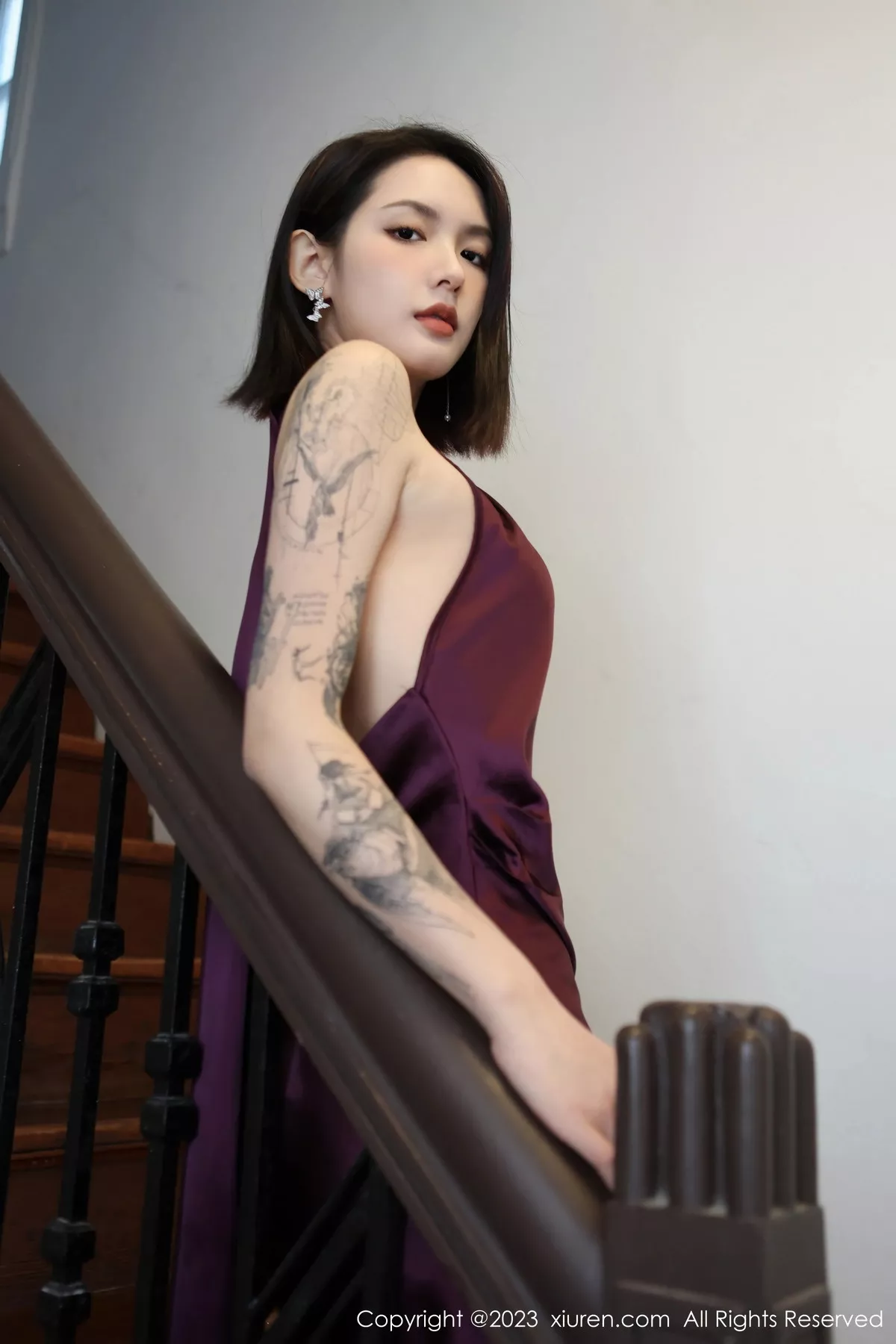 秀人集.com_[XiuRen秀人网]No.6280_模特乔一一性感紫色连衣裙配超薄黑丝秀曼妙身姿迷人诱惑写真71P