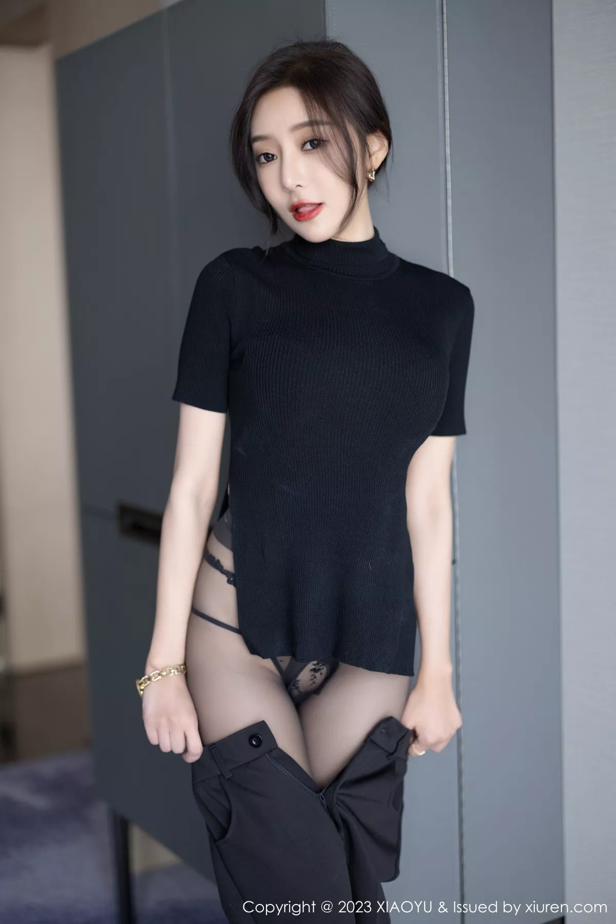 秀人集.com_[XiaoYu画语界]Vol.974_女神王馨瑶yanni性感黑色Ol装露黑色蕾丝内衣超薄黑丝诱惑写真93P