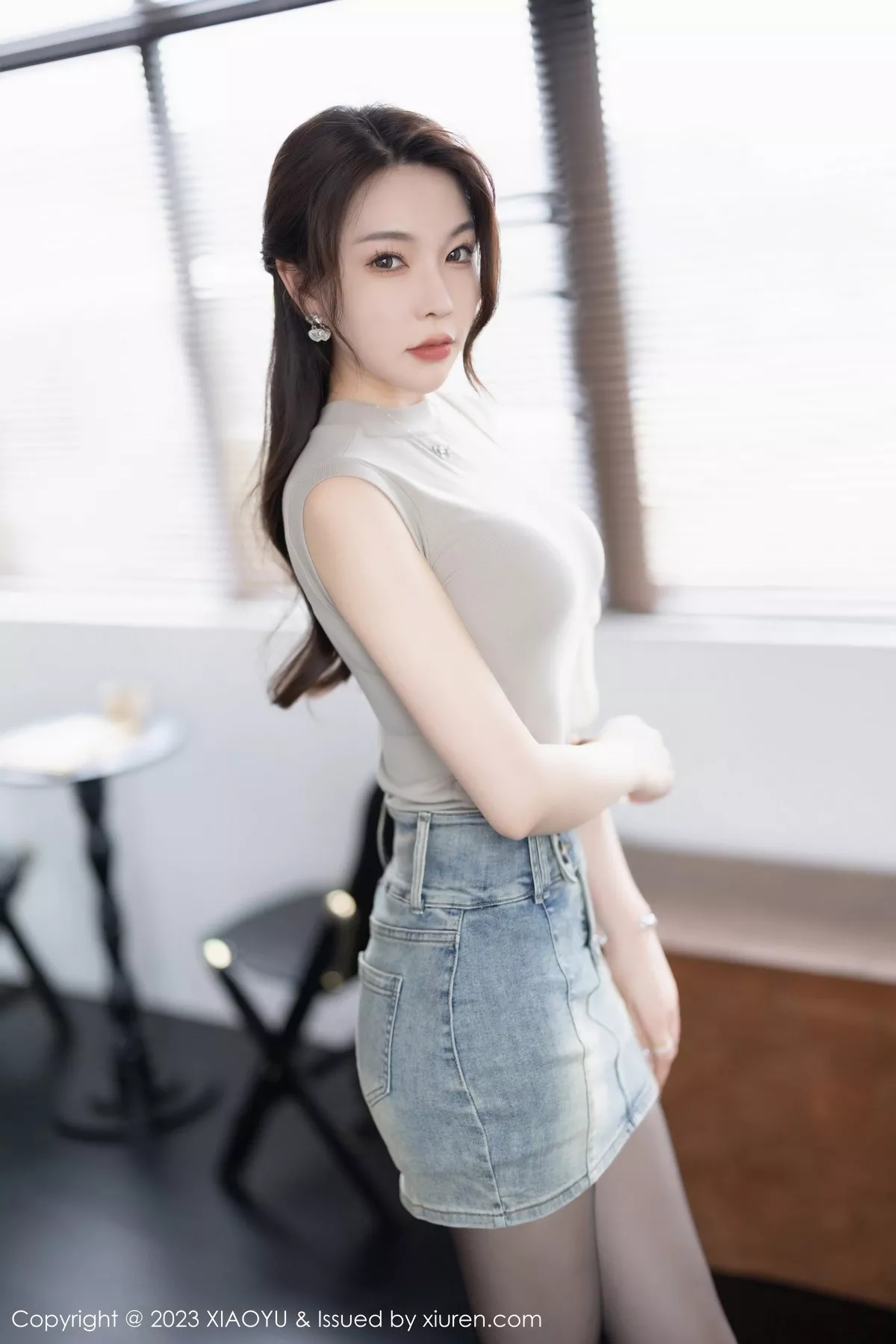 秀人集.com_[XiaoYu画语界]Vol.975_女神徐莉芝Booty私房半脱露性感白色内衣配超薄黑丝诱惑写真83P