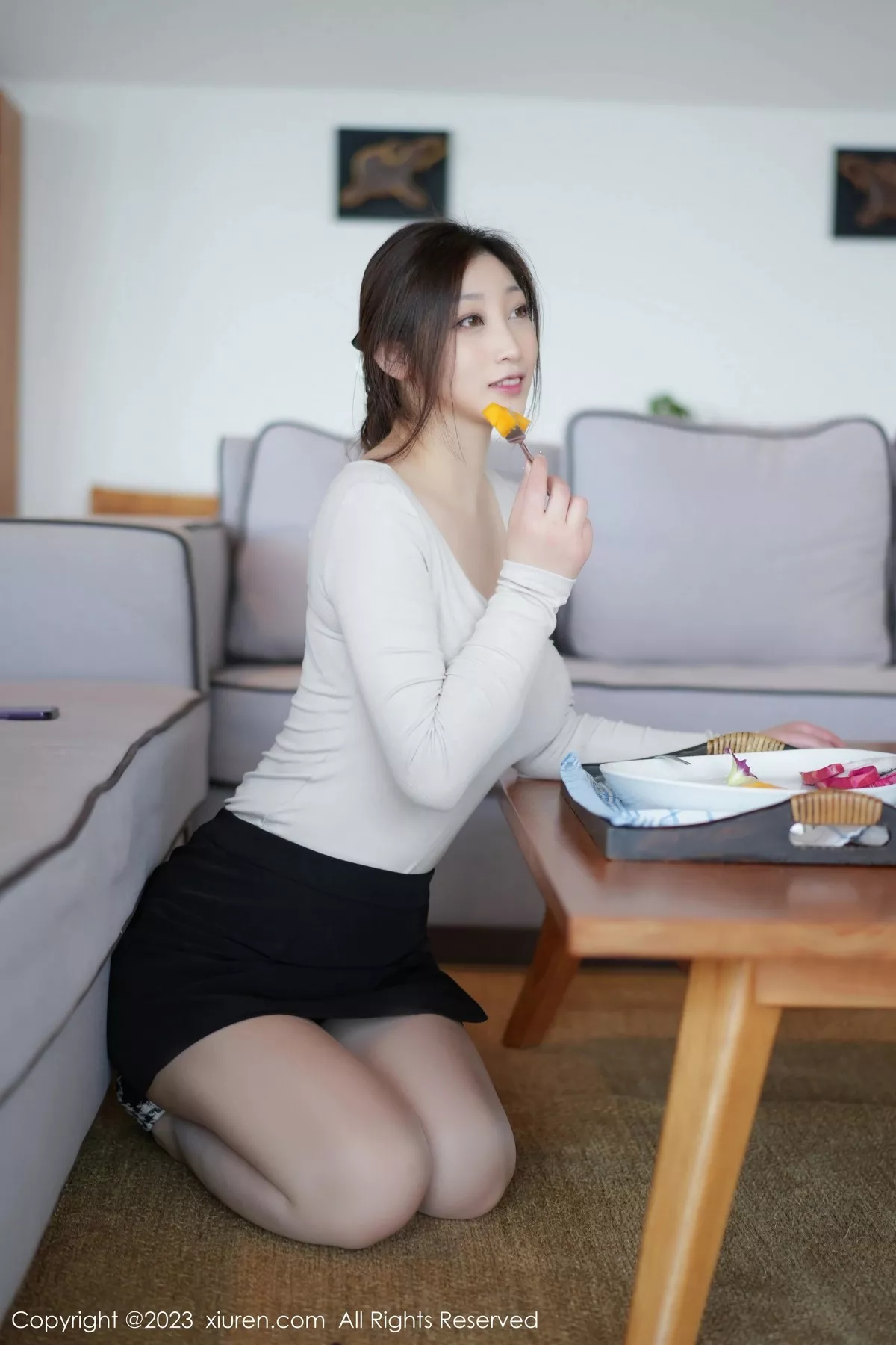 秀人集.com_[XiuRen秀人网]No.6351_女神妲己_Toxic半脱露性感红色内衣配原色丝袜秀翘臀诱惑写真80P