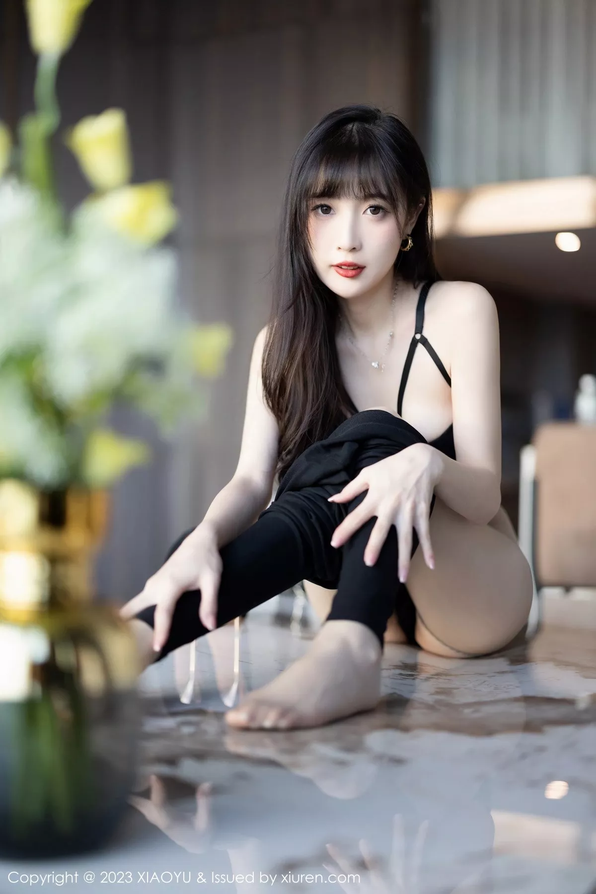 秀人集.com_[XiaoYu画语界]Vol.981_模特林星阑性感黑色连体蕾丝内衣配原色丝袜秀曼妙身姿诱惑写真87P