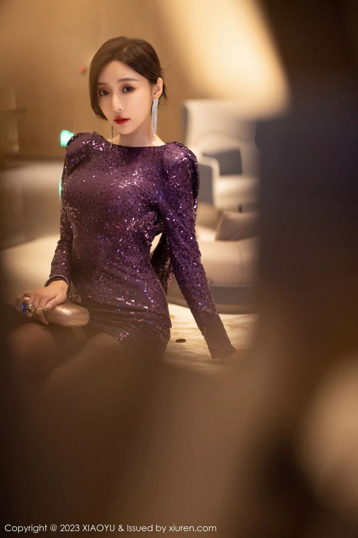 秀人集.com_[XiaoYu画语界]Vol.982_女神王馨瑶yanni性感紫色礼裙配超薄无内黑丝秀完美身材诱惑写真82P