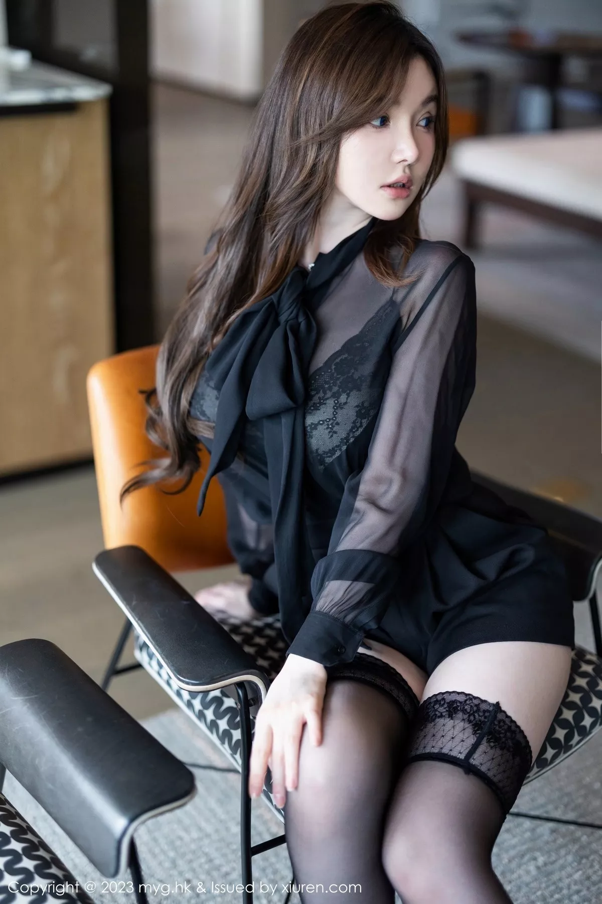 秀人集.com_[MyGirl美媛馆]Vol.649_模特糯美子MINIbabe性感黑色蕾丝内衣配黑色蕾丝吊袜魅惑写真62P