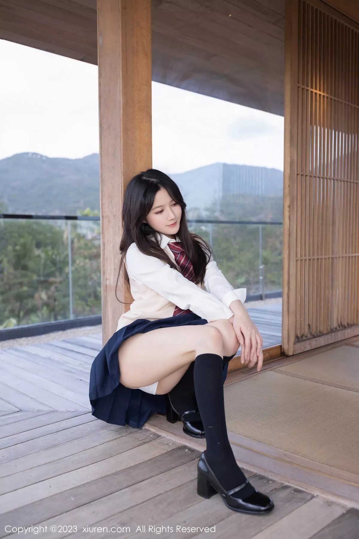 秀人集.com_[XiuRen秀人网]No.6400_模特鱼子酱Fish性感学妹装扮白T配深蓝短裙秀曼妙身姿诱惑写真82P