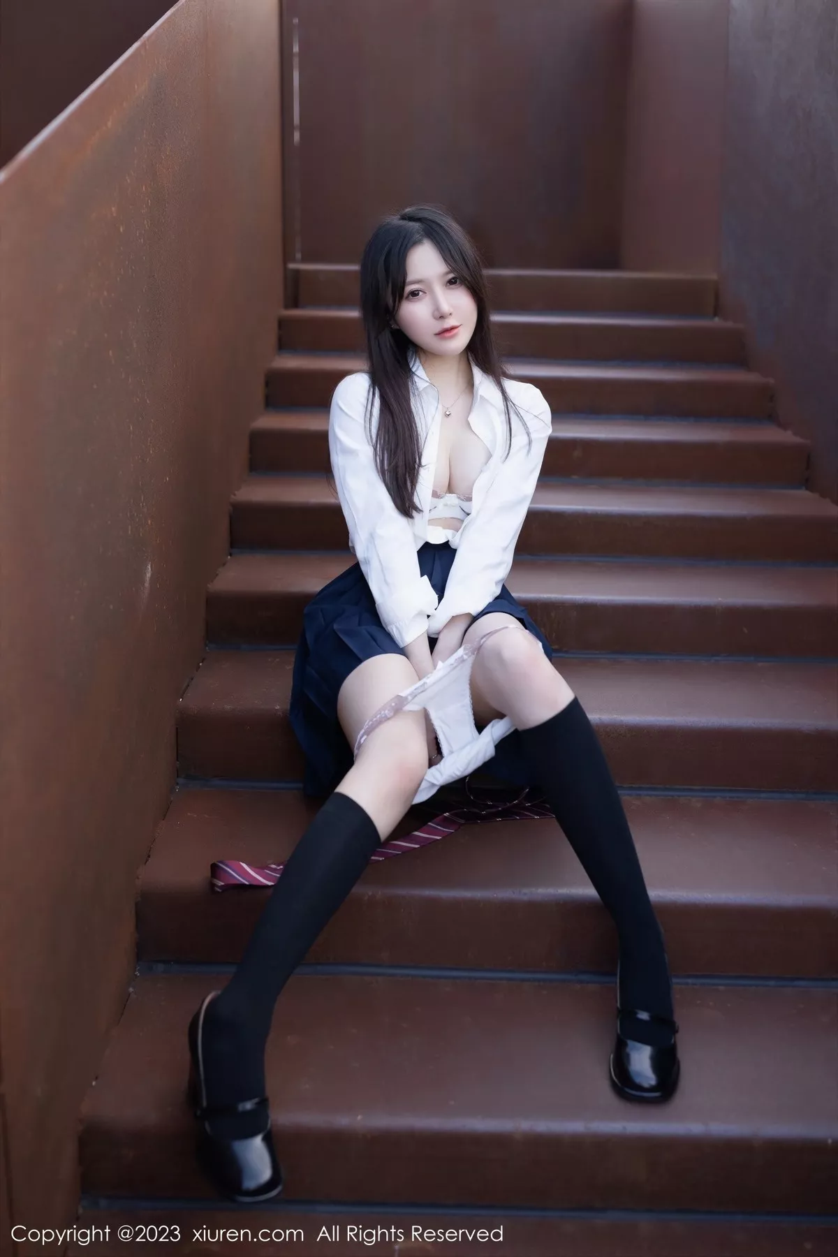 秀人集.com_[XiuRen秀人网]No.6400_模特鱼子酱Fish性感学妹装扮白T配深蓝短裙秀曼妙身姿诱惑写真82P