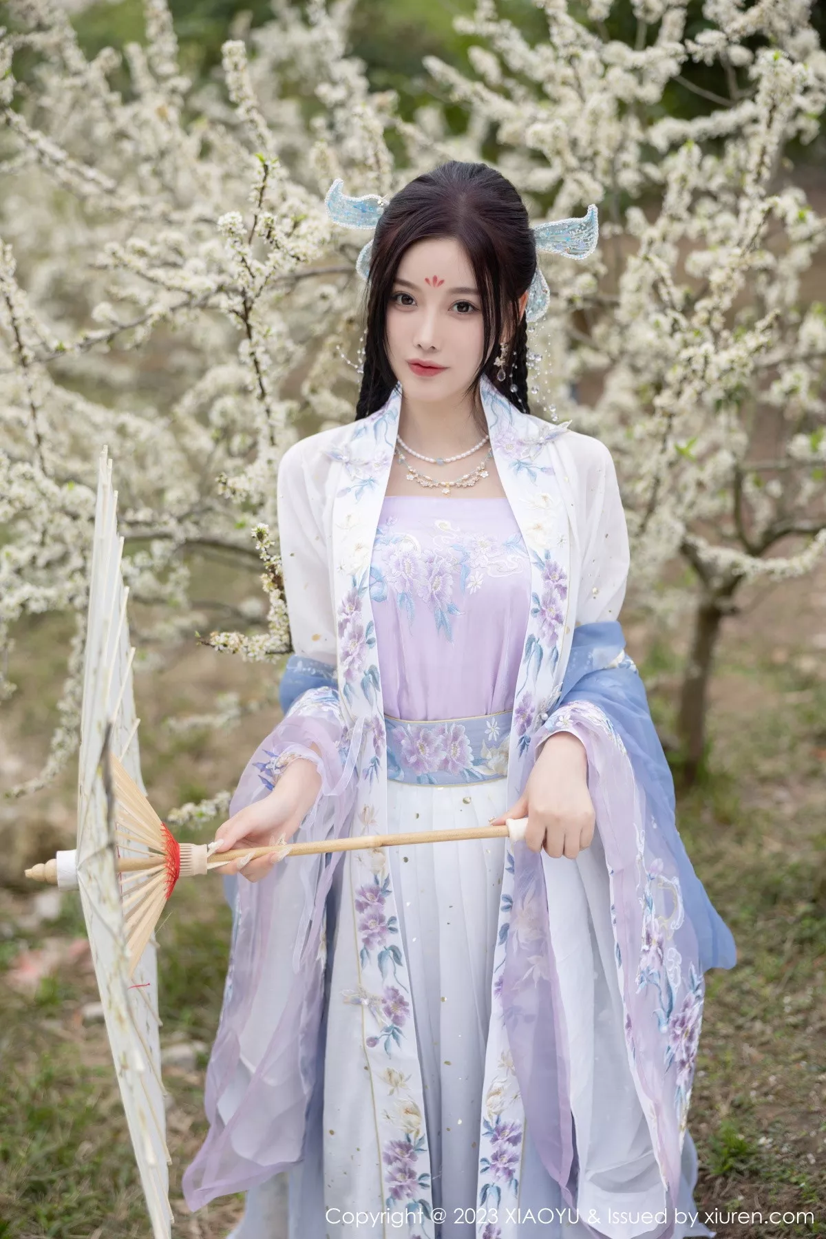 秀人集.com_[XiaoYu画语界]Vol.970_女神杨晨晨Yome脱淡蓝紫色古装服露白色蕾丝内衣完美诱惑写真91P