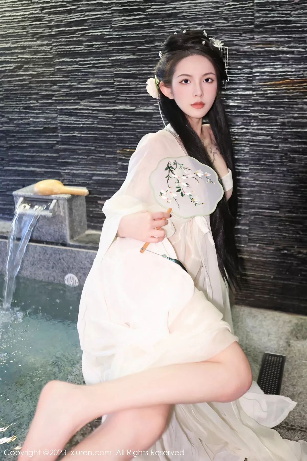 秀人集.com_[XiuRen秀人网]No.6430_模特乔一一温泉浴池白纱轻透古装服饰秀惹火身材极致诱惑写真82P