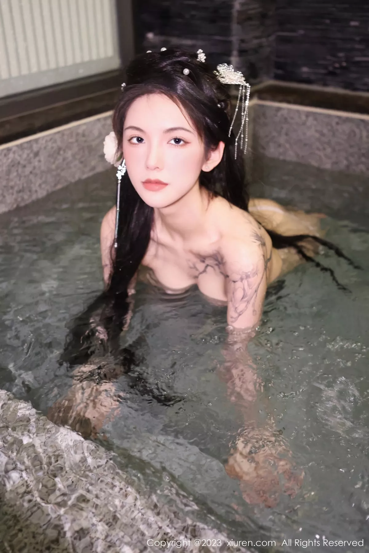 秀人集.com_[XiuRen秀人网]No.6430_模特乔一一温泉浴池白纱轻透古装服饰秀惹火身材极致诱惑写真82P