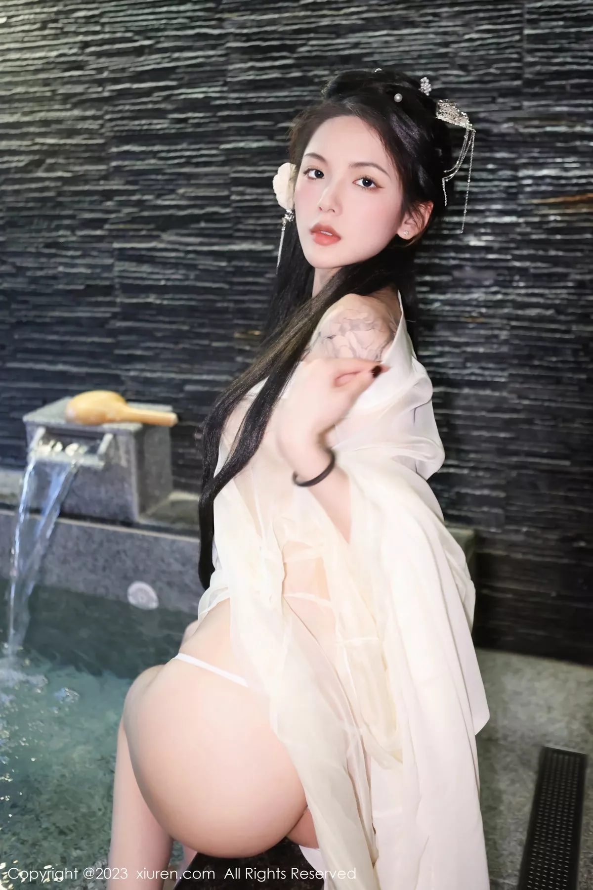 秀人集.com_[XiuRen秀人网]No.6430_模特乔一一温泉浴池白纱轻透古装服饰秀惹火身材极致诱惑写真82P