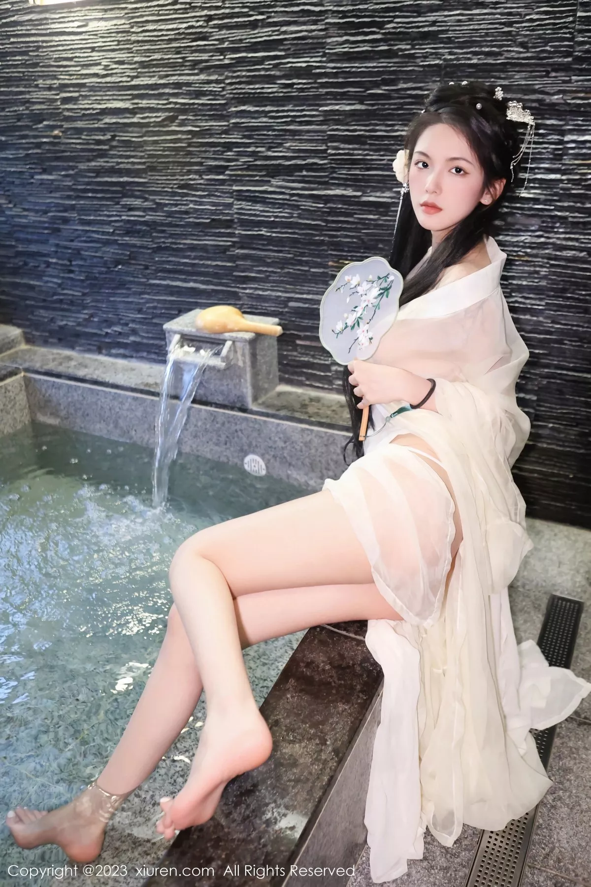 秀人集.com_[XiuRen秀人网]No.6430_模特乔一一温泉浴池白纱轻透古装服饰秀惹火身材极致诱惑写真82P