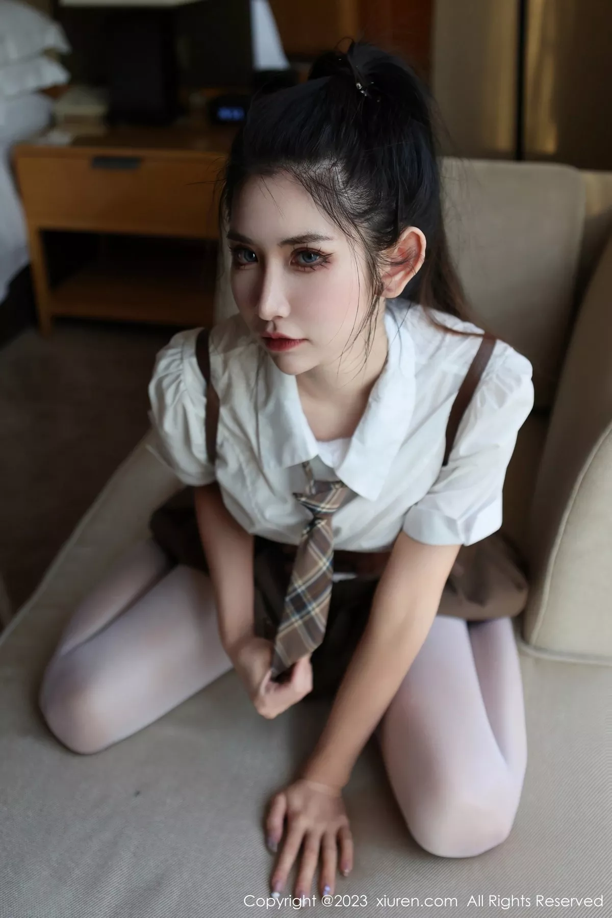 秀人集.com_[XiuRen秀人网]No.6478_模特依娜Yina私房半脱露性感红灰蕾丝内衣配开档白丝诱惑写真97P