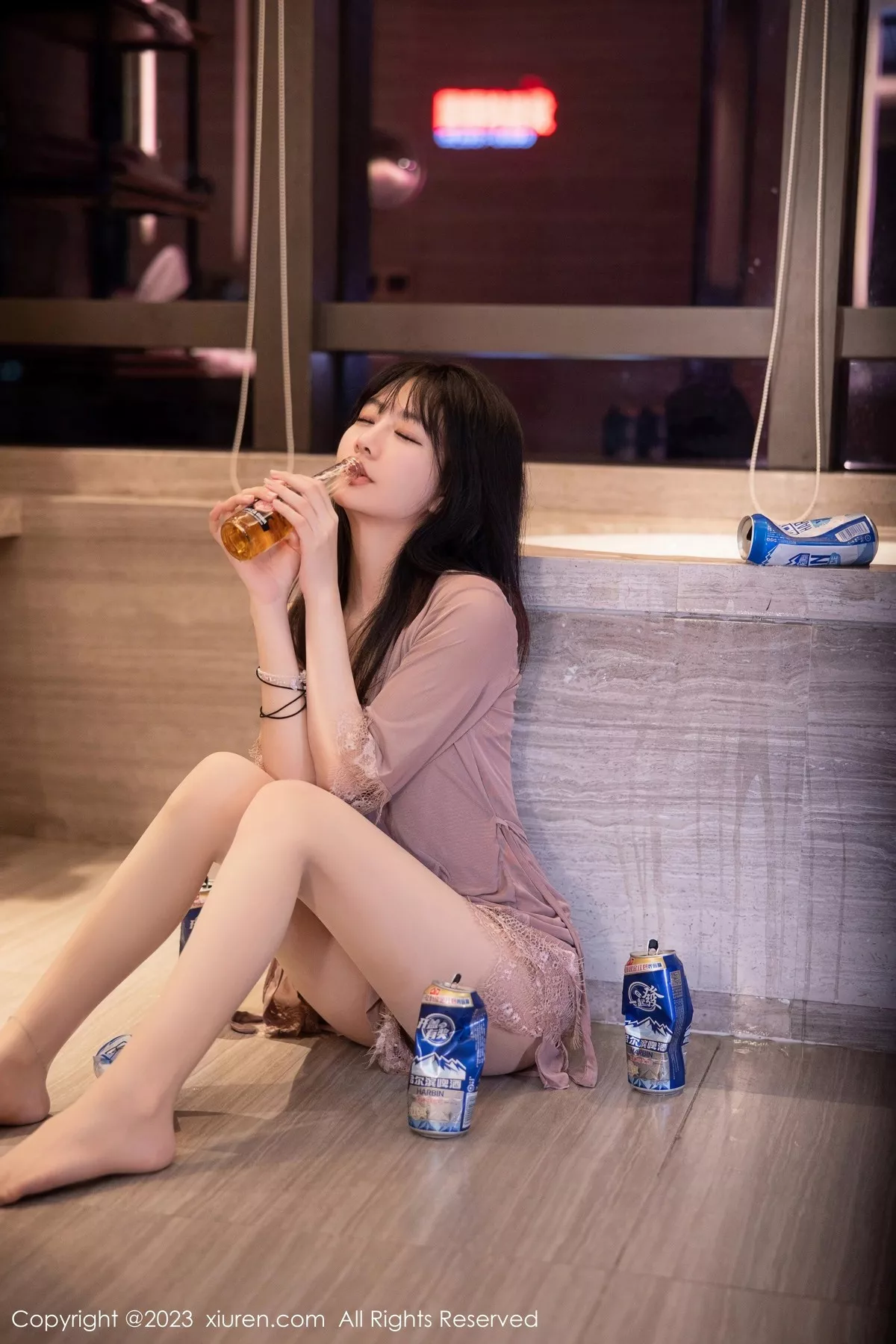 秀人集.com_[XiuRen秀人网]No.6558_模特谢小蒽私房浴室红灰色轻透薄纱睡裙配超薄肉丝湿身诱惑写真79P