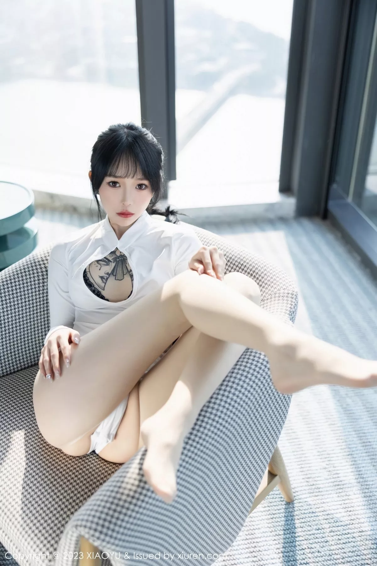 秀人集.com_[XiaoYu画语界]Vol.1006_模特奶瓶黑色连身短裙+性感蓝色蕾丝内衣秀曼妙身姿诱惑写真103P