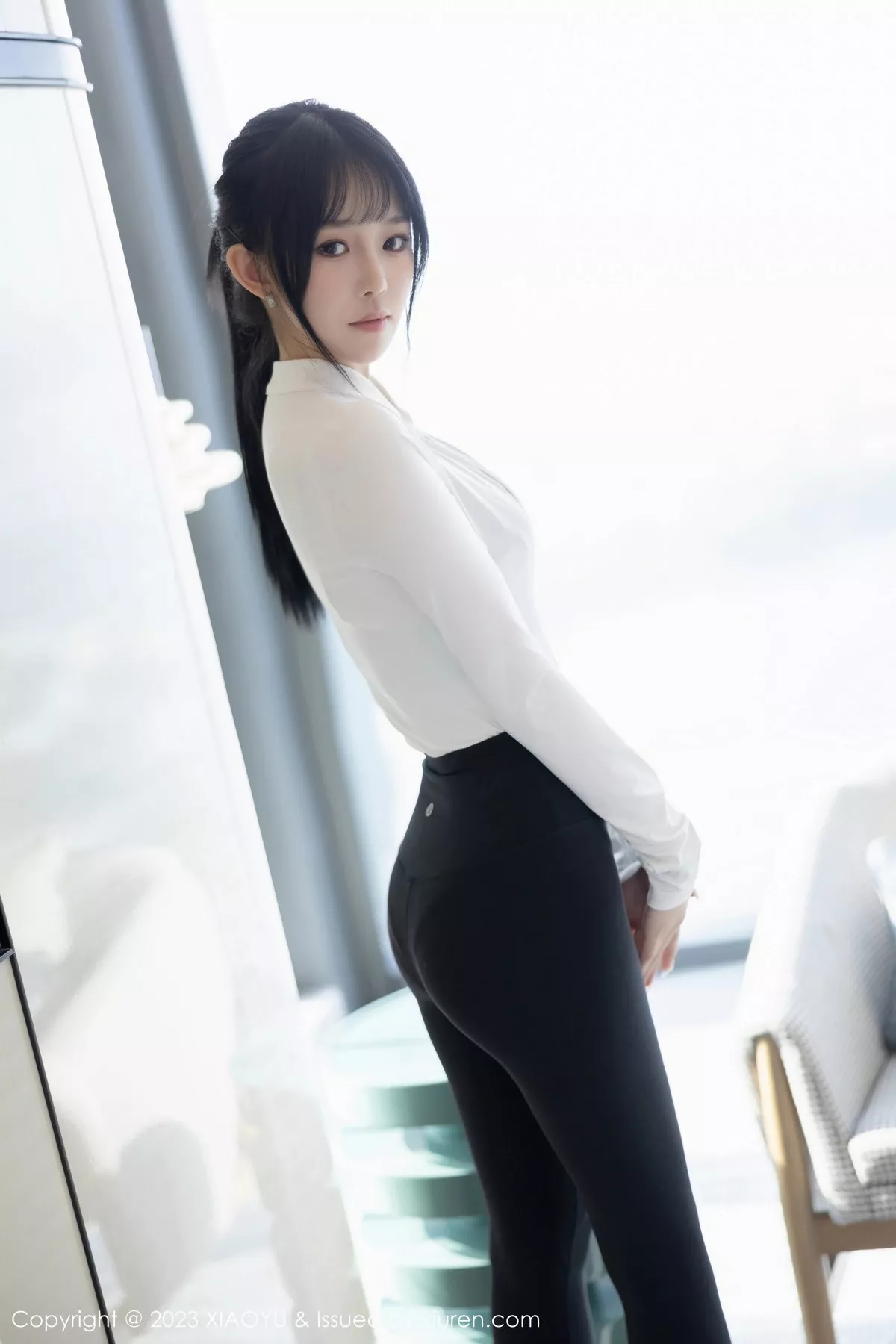 秀人集.com_[XiaoYu画语界]Vol.1006_模特奶瓶黑色连身短裙+性感蓝色蕾丝内衣秀曼妙身姿诱惑写真103P