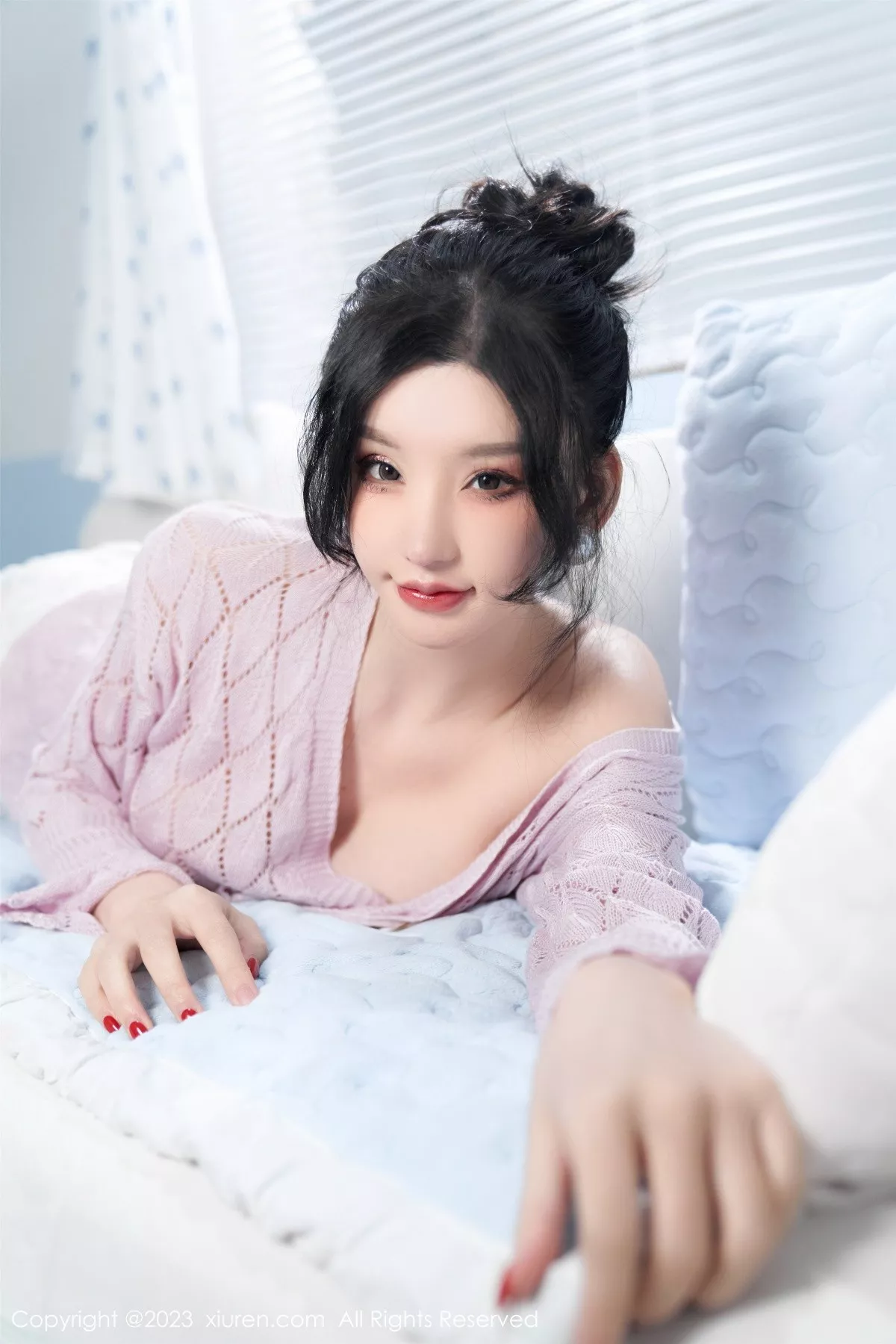 秀人集.com_[XiuRen秀人网]No.6580_女神周于希Sally性感粉色服饰配超薄肉丝半脱露豪乳遮点诱惑写真80P