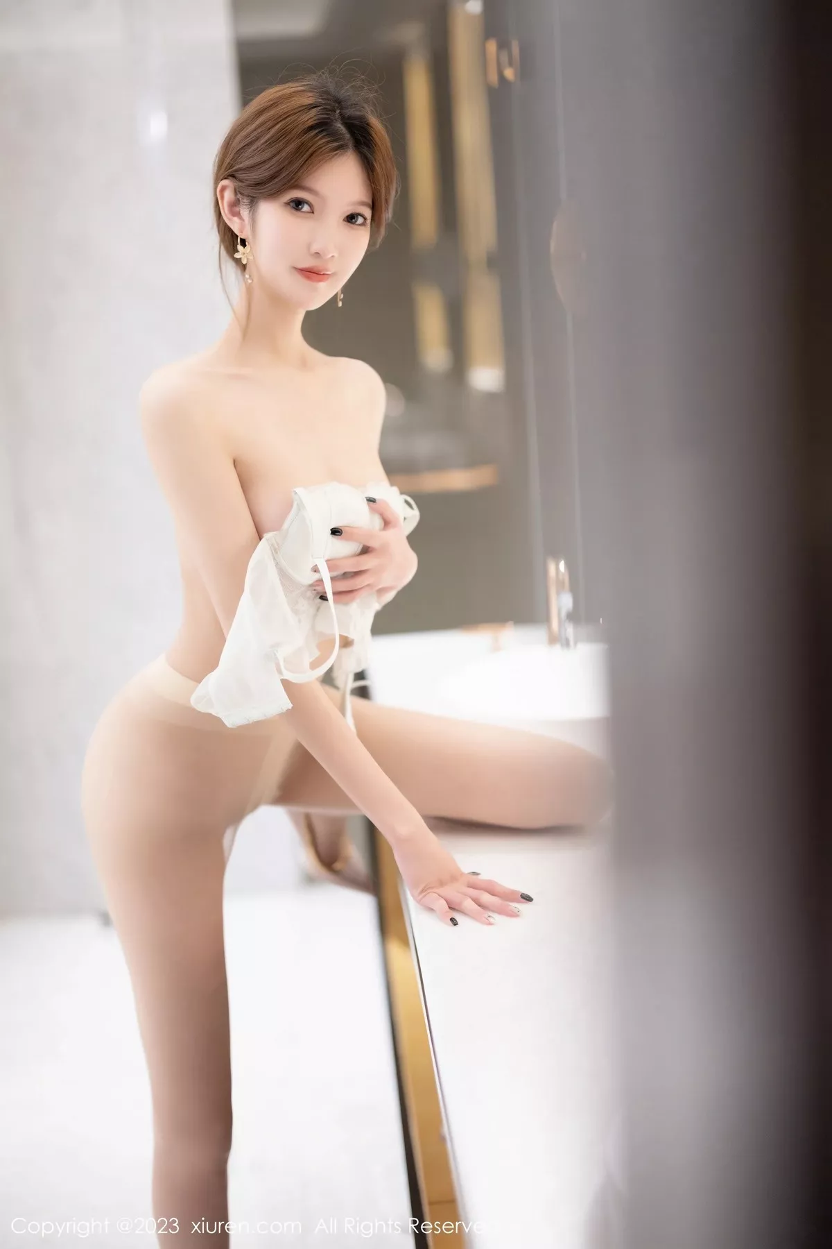 秀人集.com_[XiuRen秀人网]No.6591_模特程程程私房脱图案旗袍露白色蕾丝内衣配超薄肉丝诱惑写真80P