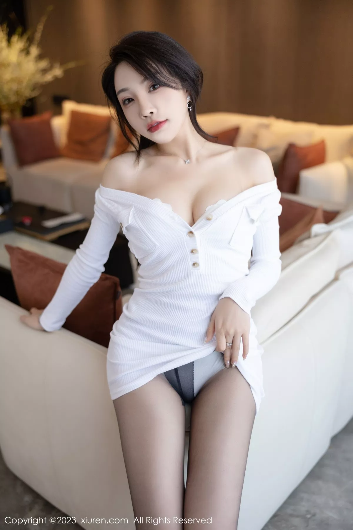 秀人集.com_[XiuRen秀人网]No.6448_女神徐莉芝Booty私房半脱露浅灰色情趣服饰秀曼妙身姿诱惑写真88P
