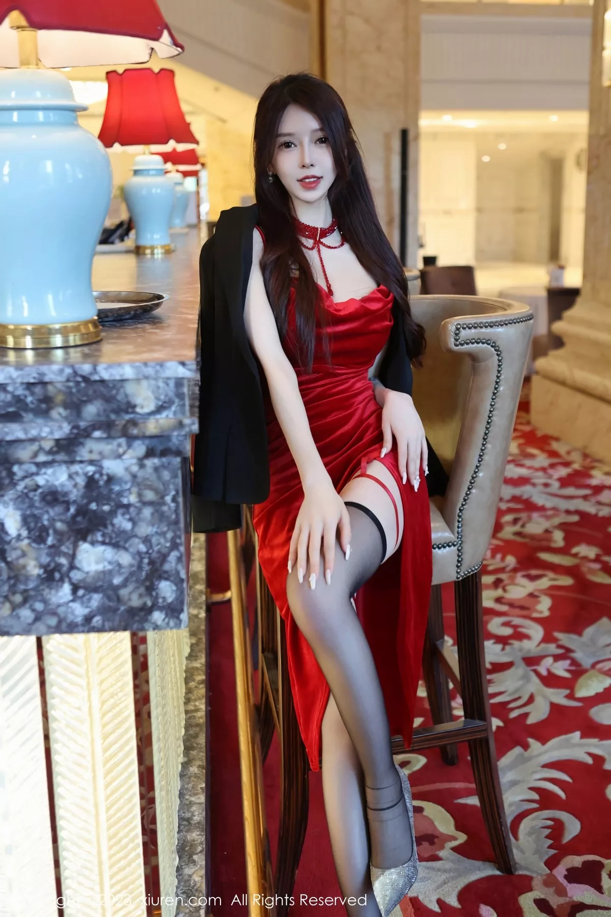 秀人集.com_[XiuRen秀人网]No.6460_模特玉兔miki私房性感红色吊带长裙露黑色蕾丝内衣惹火诱惑写真96P