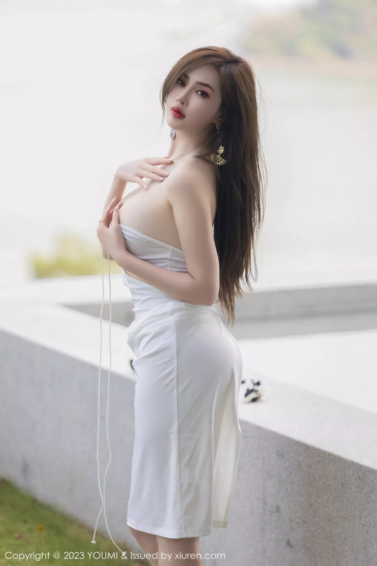 秀人集.com_[YouMi尤蜜荟]Vol.931_女神Carol周妍希白色轻透连身裙配超薄肉丝秀丰满身材诱惑写真88P
