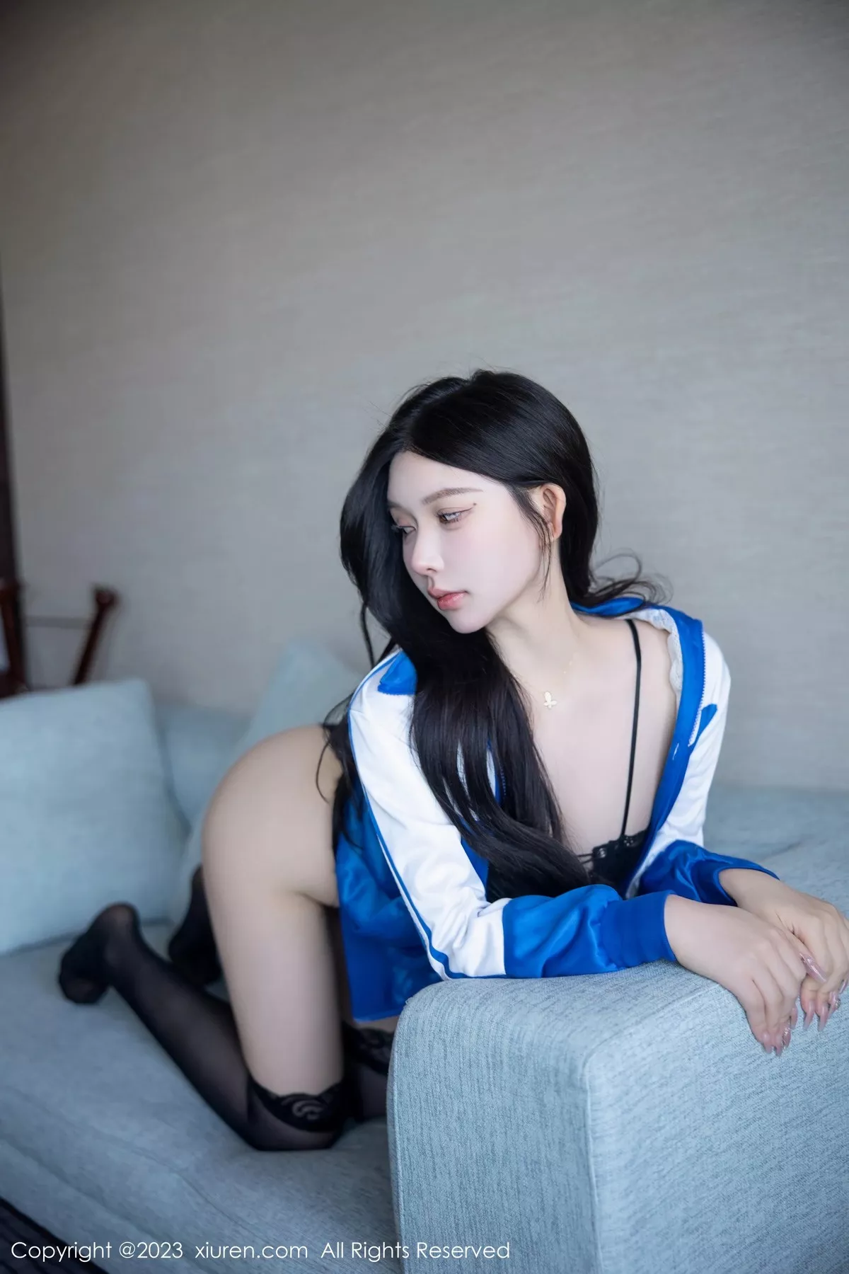 秀人集.com_[XiuRen秀人网]No.6660_模特林珊珊性感蓝色运动服露黑色情趣内衣秀惹火身材诱惑写真101P