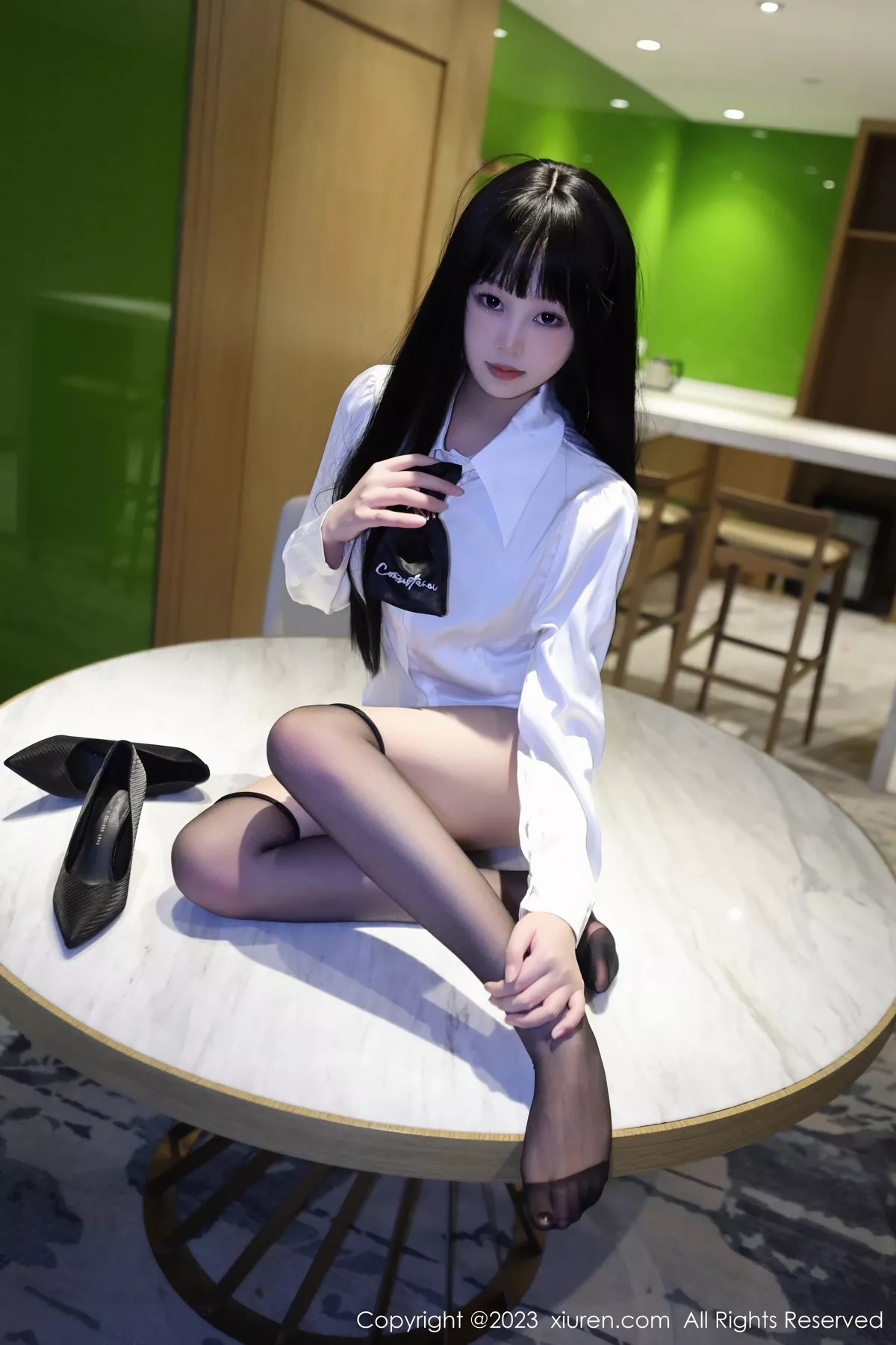 秀人集.com_[XiuRen秀人网]No.6685_模特早川京子私房床上情趣捆绑半脱露黑色情趣内衣惹火诱惑写真83P
