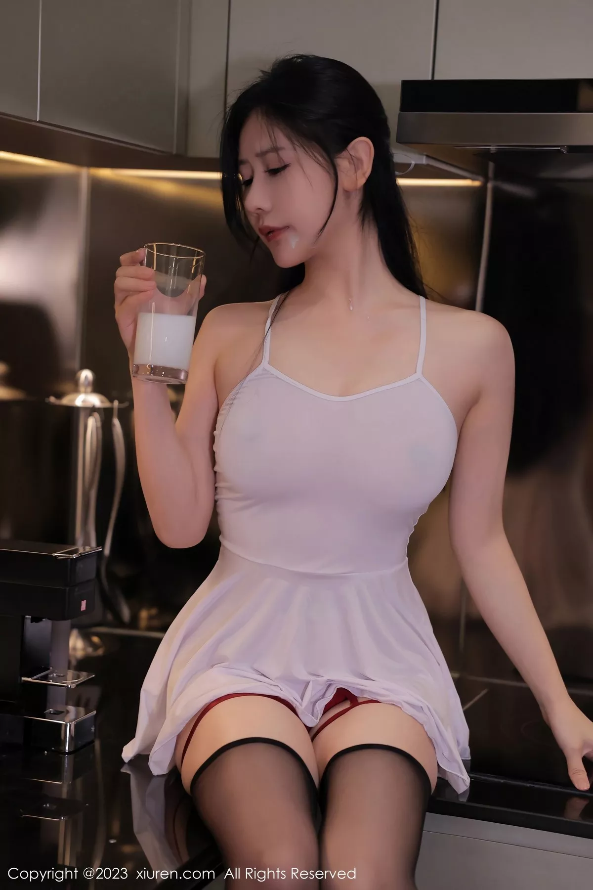 秀人集.com_[XiuRen秀人网]No.6696_模特尹甜甜性感白色轻透吊带裙配黑丝吊袜秀完美身材诱惑写真57P