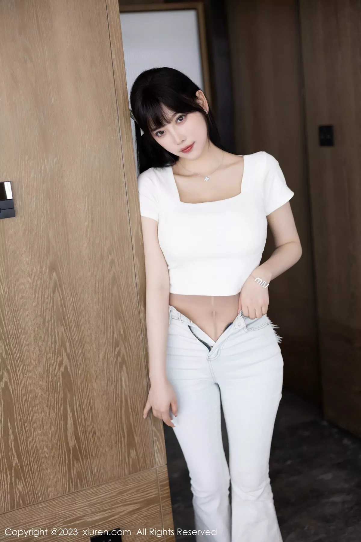 秀人集.com_[XiuRen秀人网]No.6707_女神杨晨晨Yome私房性感浅色内衣配超薄无内肉丝完美诱惑写真90P