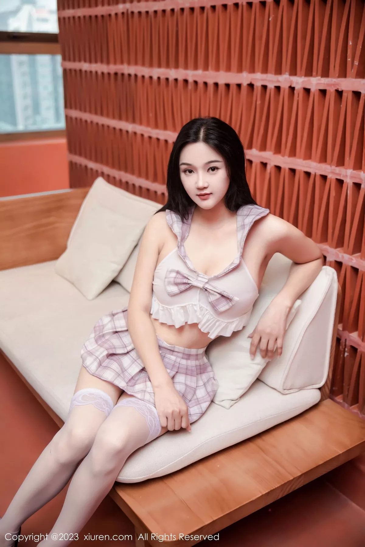 秀人集.com_[XiuRen秀人网]No.6733_新人模特慕嫣然Lancy性感浅粉色短裙套装配白丝袜完美诱惑写真60P