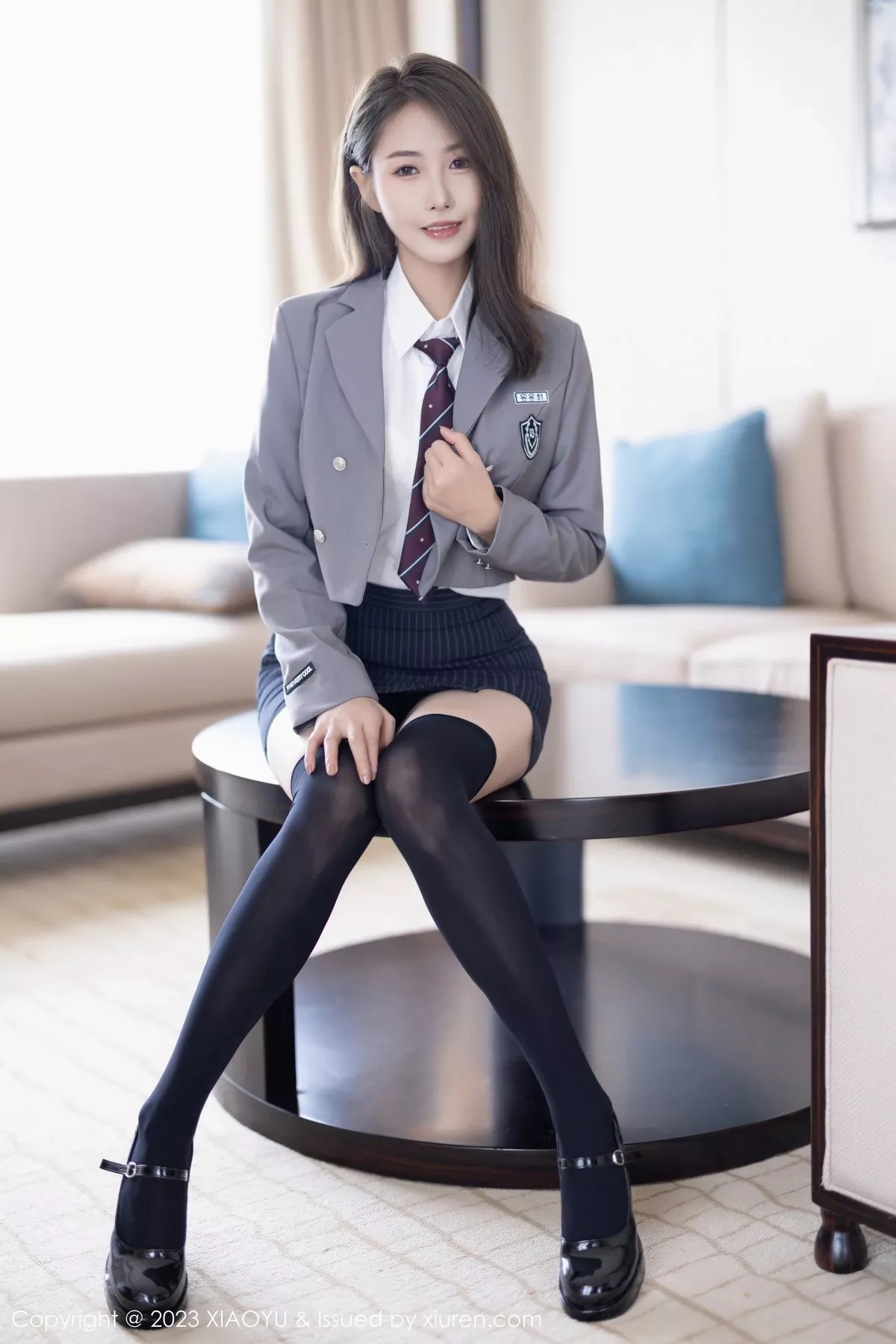 秀人集.com_[XiaoYu画语界]Vol.1027_模特苏苏阿性感白T配深色短裙露白色内衣秀曼妙身姿诱惑写真90P