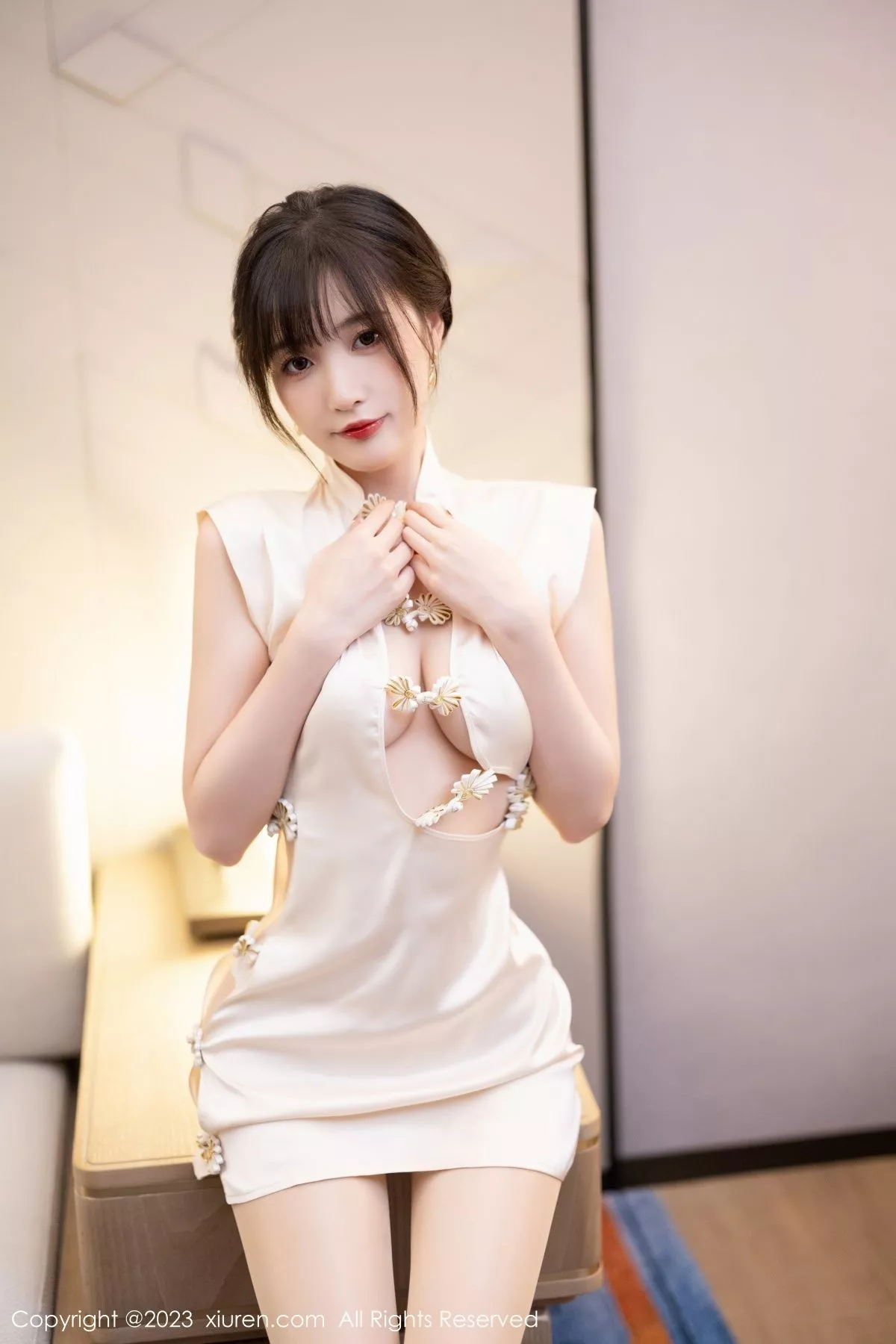 秀人集.com_[XiuRen秀人网]No.6600_模特林星阑性感白色短旗袍配开档肉丝秀曼妙身姿迷人诱惑写真88P