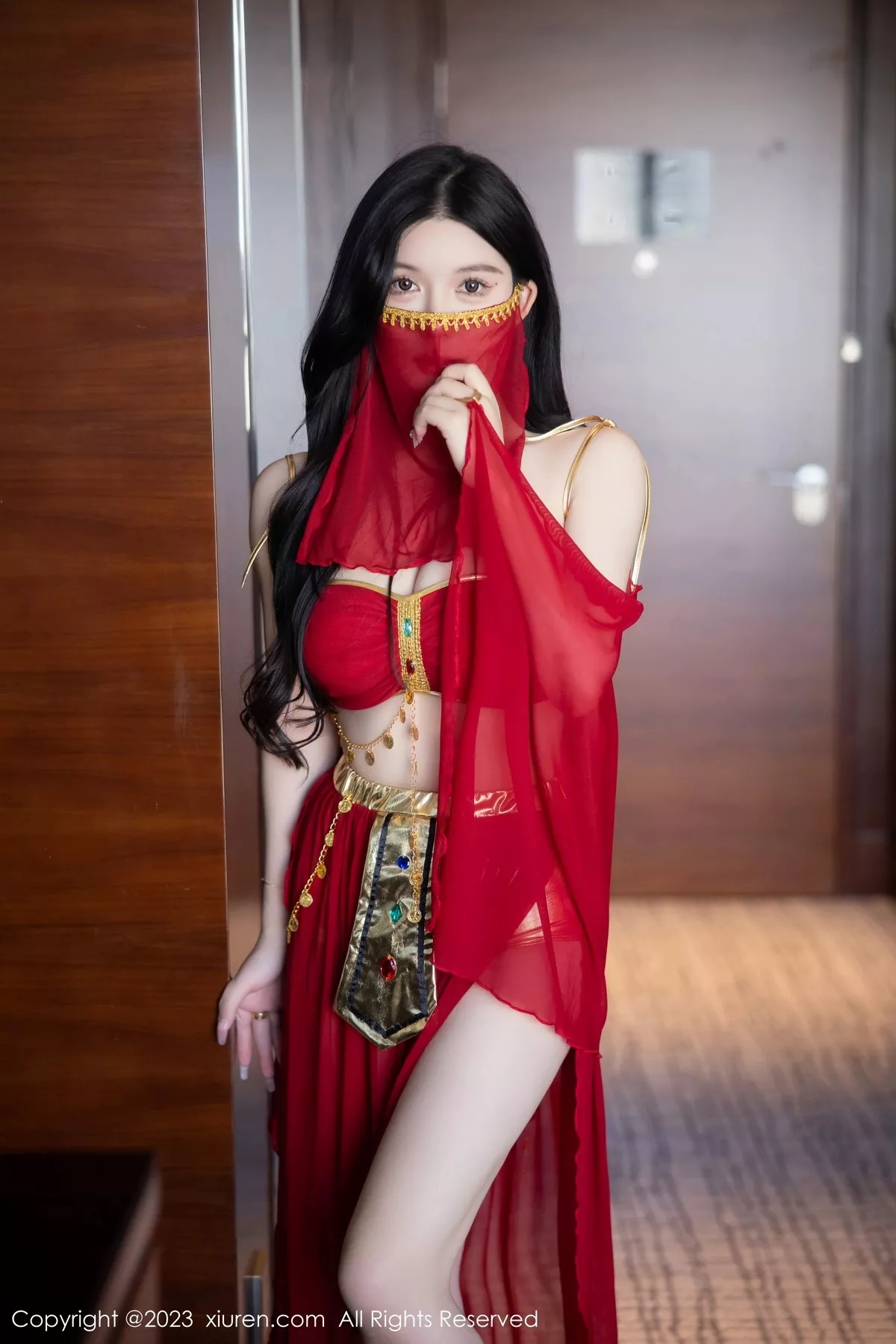 秀人集.com_[XiuRen秀人网]No.6613_模特林珊珊性感红色西域舞娘装扮秀曼妙丰腴身姿迷人诱惑写真84P