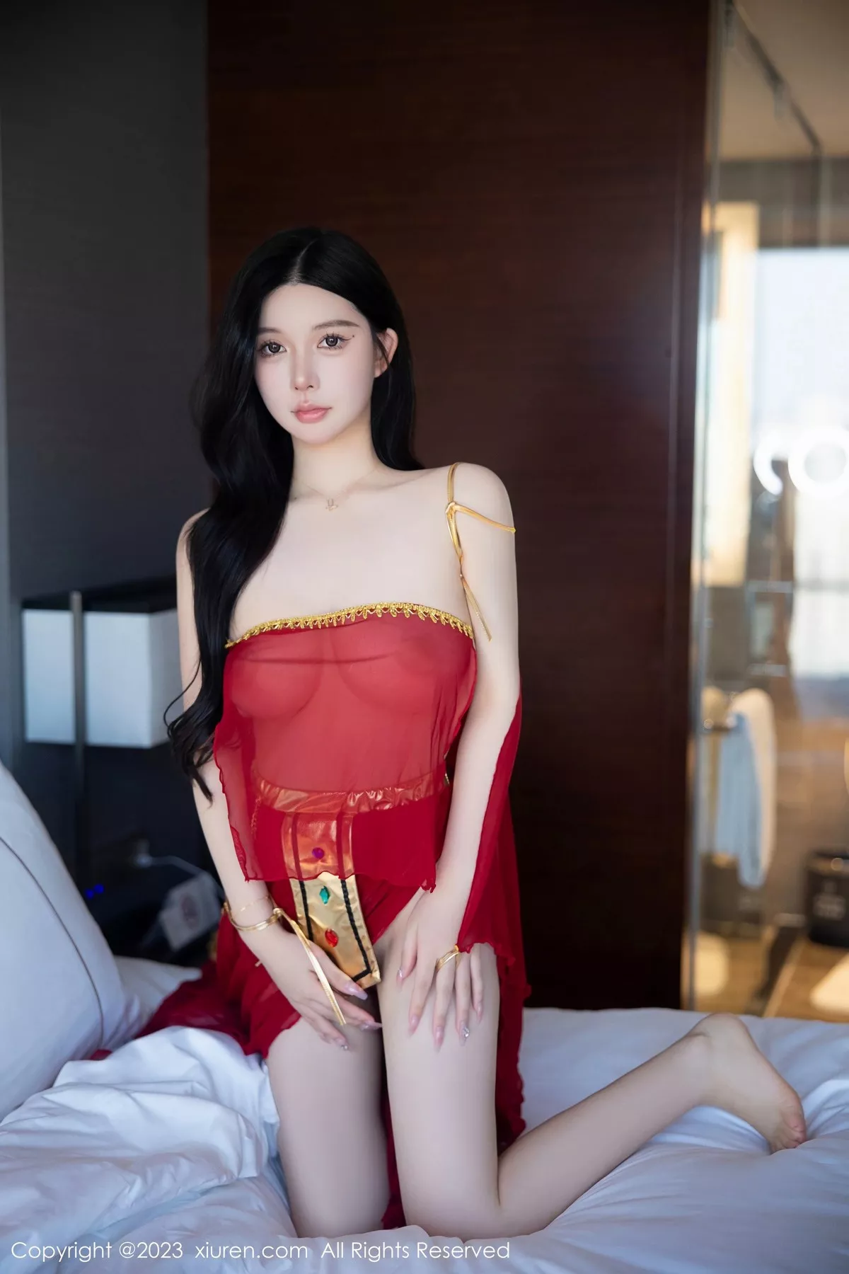 秀人集.com_[XiuRen秀人网]No.6613_模特林珊珊性感红色西域舞娘装扮秀曼妙丰腴身姿迷人诱惑写真84P
