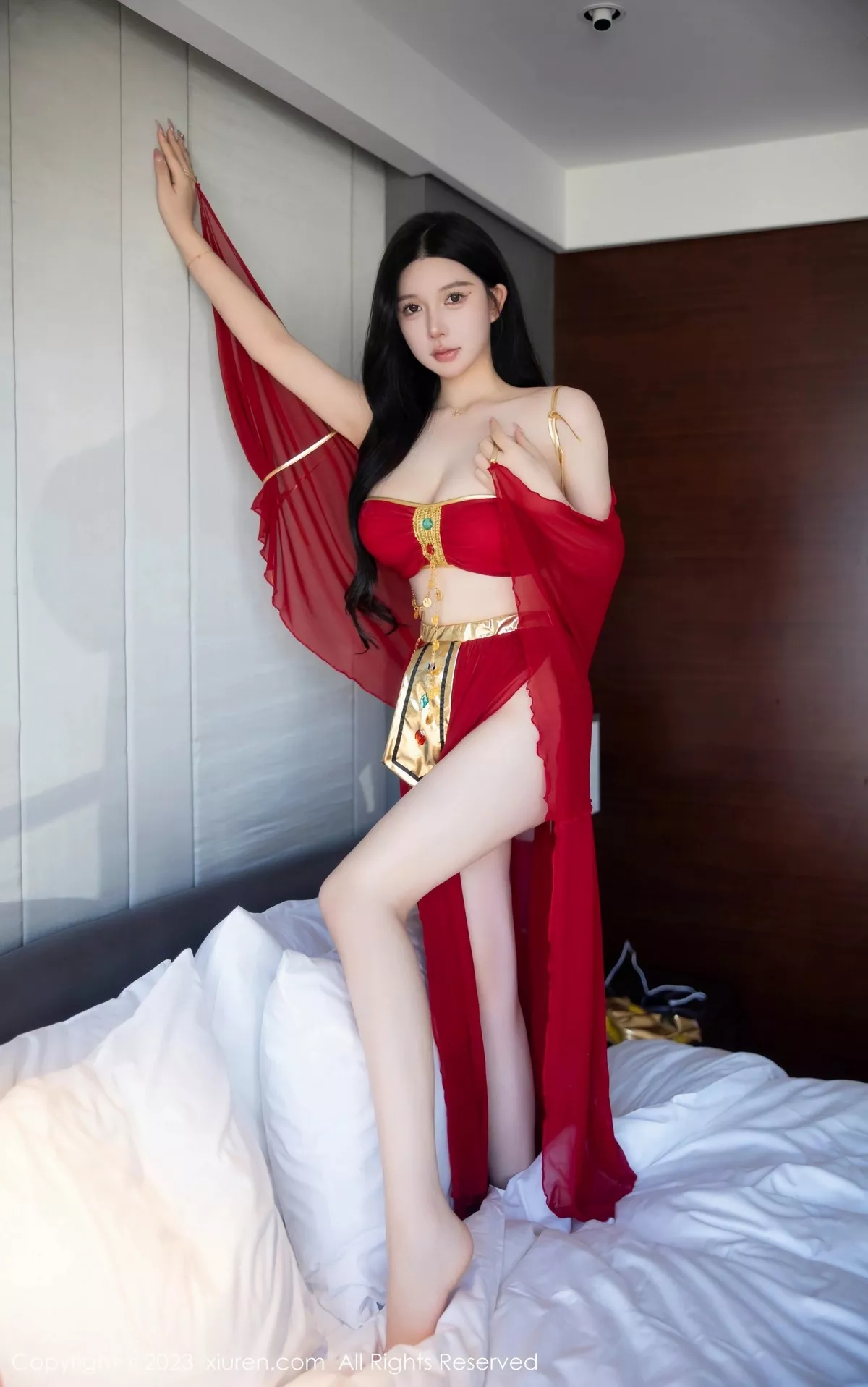 秀人集.com_[XiuRen秀人网]No.6613_模特林珊珊性感红色西域舞娘装扮秀曼妙丰腴身姿迷人诱惑写真84P