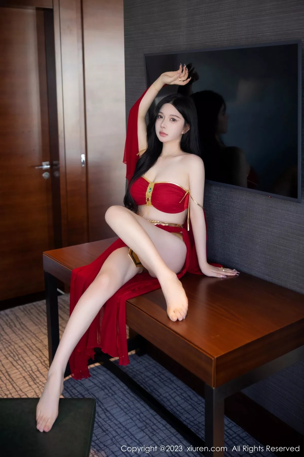 秀人集.com_[XiuRen秀人网]No.6613_模特林珊珊性感红色西域舞娘装扮秀曼妙丰腴身姿迷人诱惑写真84P