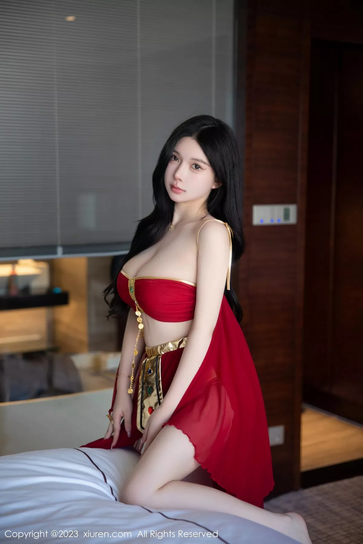 秀人集.com_[XiuRen秀人网]No.6613_模特林珊珊性感红色西域舞娘装扮秀曼妙丰腴身姿迷人诱惑写真84P