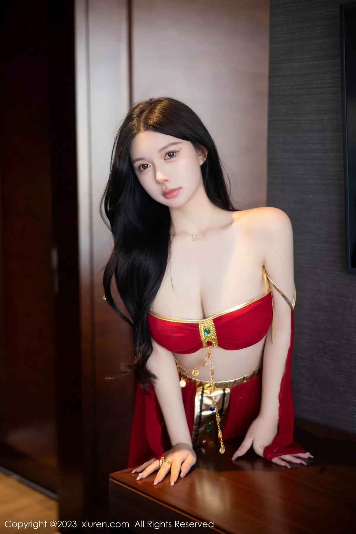 秀人集.com_[XiuRen秀人网]No.6613_模特林珊珊性感红色西域舞娘装扮秀曼妙丰腴身姿迷人诱惑写真84P
