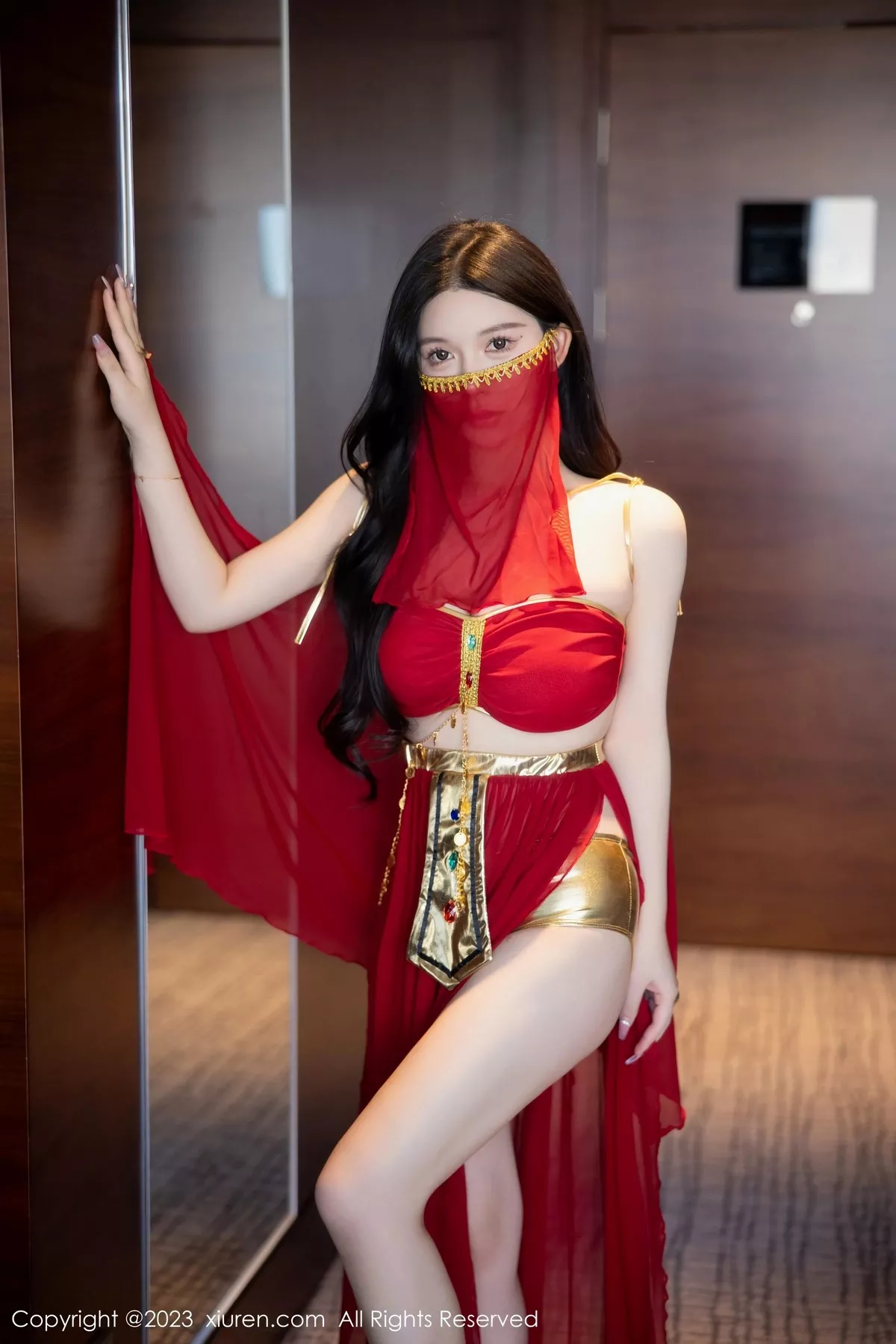 秀人集.com_[XiuRen秀人网]No.6613_模特林珊珊性感红色西域舞娘装扮秀曼妙丰腴身姿迷人诱惑写真84P