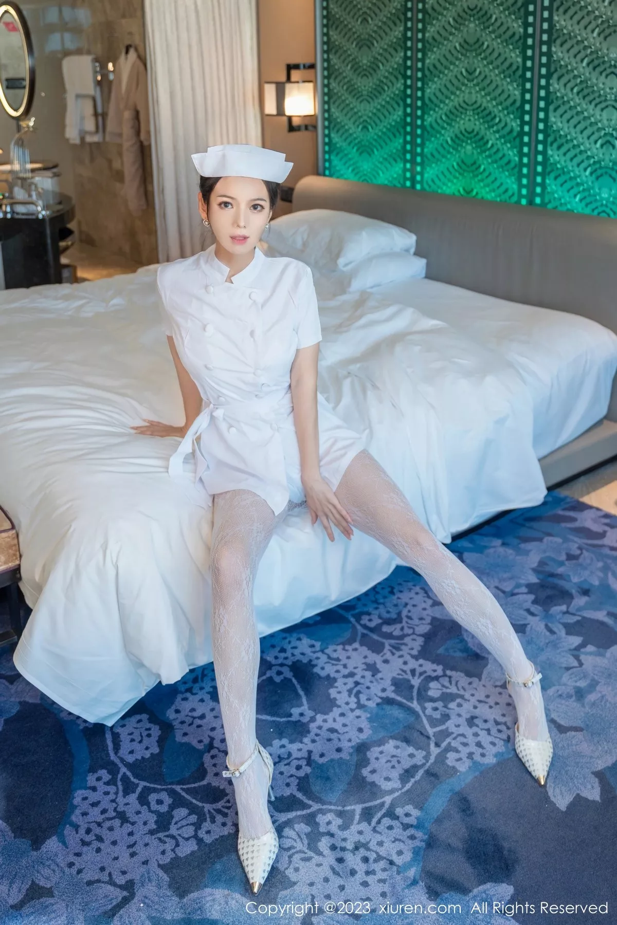 秀人集.com_[XiuRen秀人网]No.6618_模特大美妞儿性感白色护士装半脱露白色内衣秀完美身材诱惑写真62P