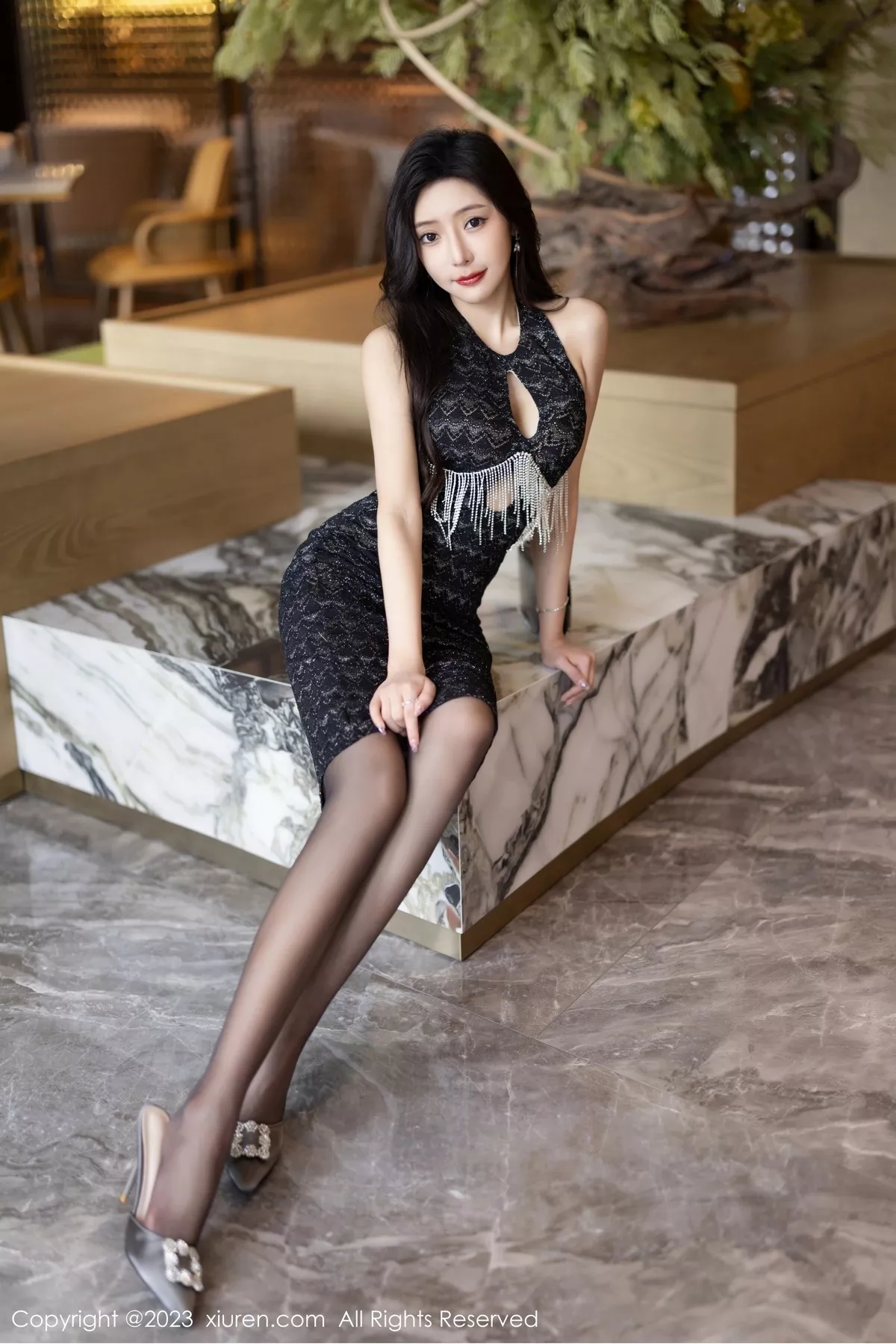 秀人集.com_[XiuRen秀人网]No.6772_女神王馨瑶yanni私房性感黑色内衣配黑色蕾丝吊袜极致魅惑写真87P