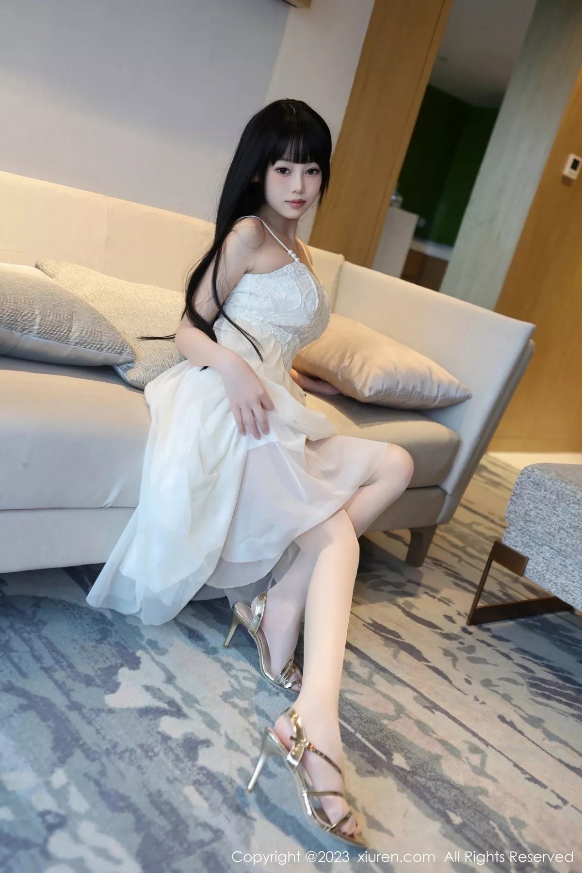 秀人集.com_[XiuRen秀人网]No.6828_模特早川京子脱白色吊带连衣裙露粉色内衣配超薄肉丝诱惑写真79P
