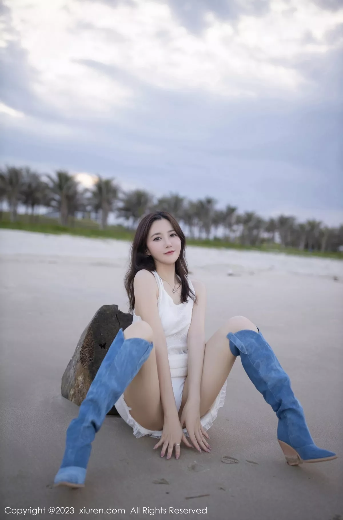 秀人集.com_[XiuRen秀人网]No.6852_模特鱼子酱Fish海边性感白色比基尼服秀婀娜动人身段诱惑写真80P