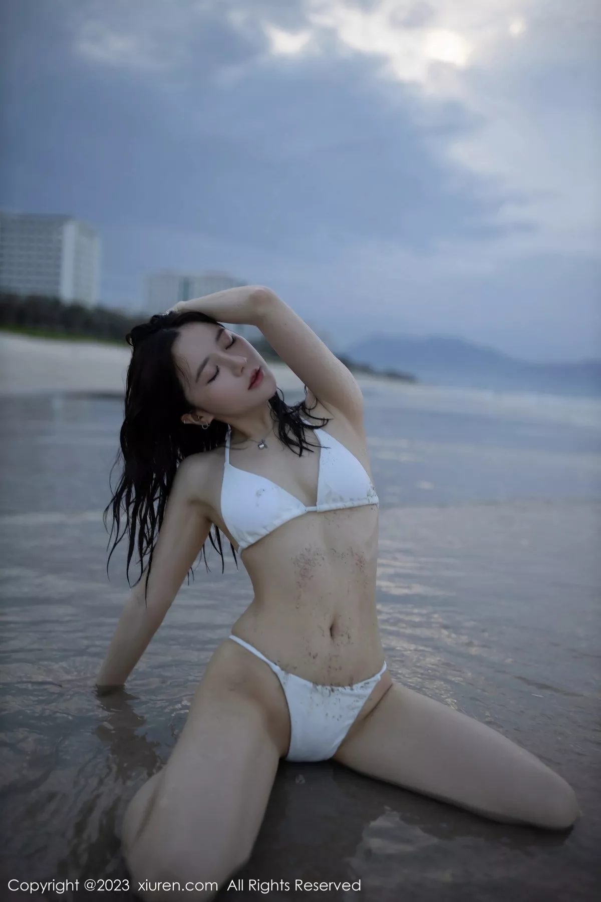 秀人集.com_[XiuRen秀人网]No.6852_模特鱼子酱Fish海边性感白色比基尼服秀婀娜动人身段诱惑写真80P