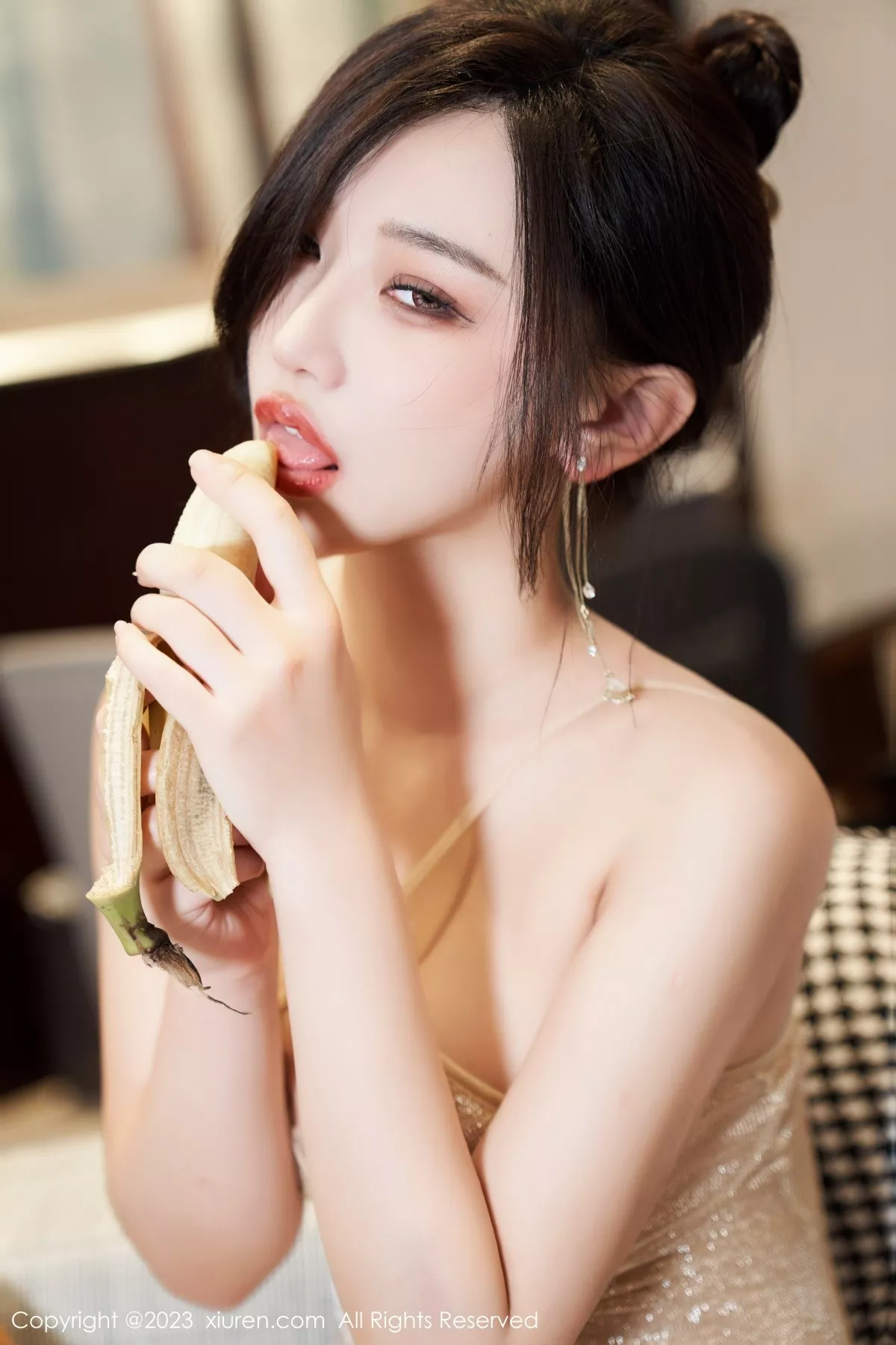 秀人集.com_[XiuRen秀人网]No.6857_模特妙可可Cheese脱淡蓝色OL服饰露浅色轻透内衣完美诱惑写真57P