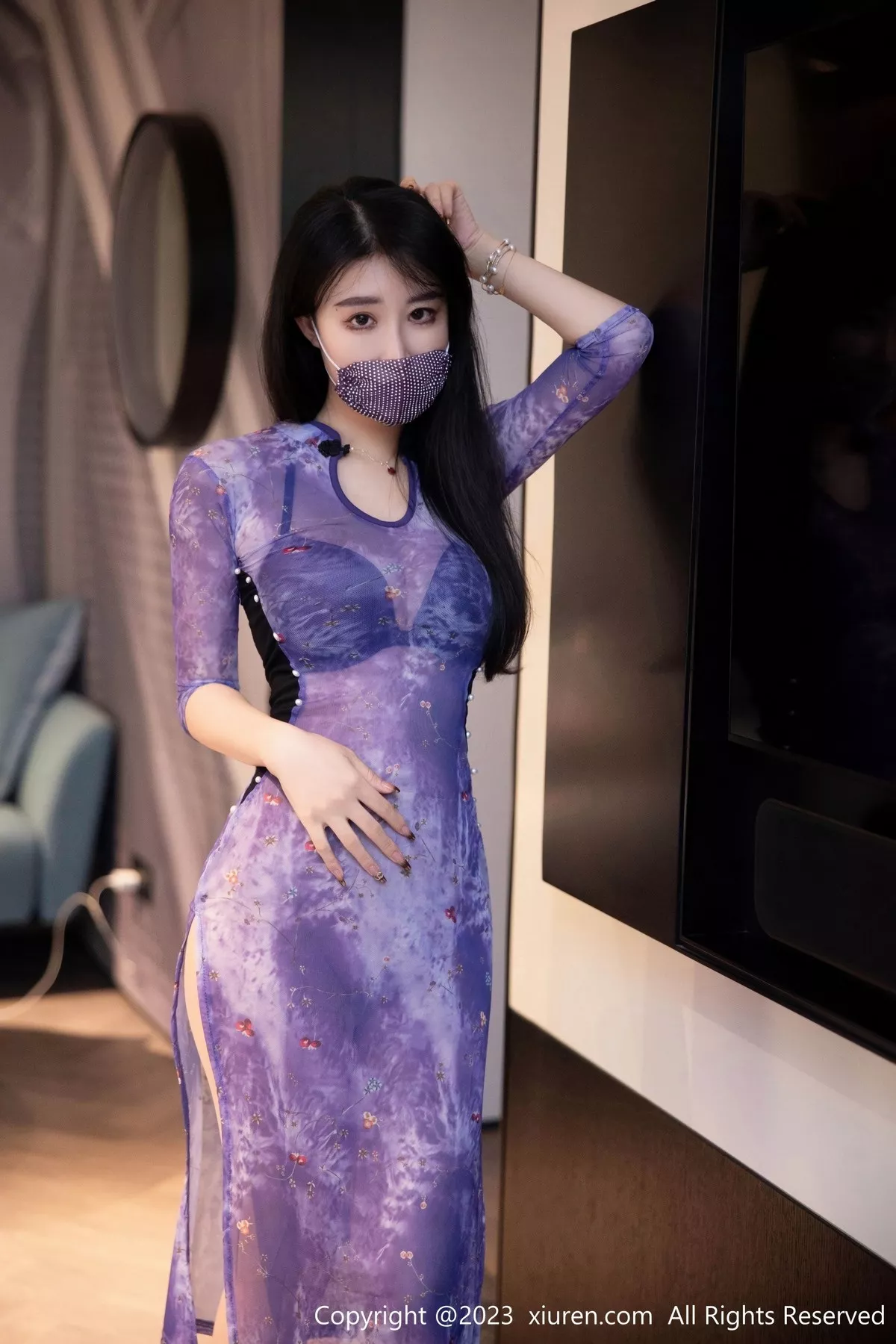 秀人集.com_[XiuRen秀人网]No.6876_模特司柠私房浴室紫色连衣长裙配超薄肉丝秀曼妙身姿诱惑写真56P