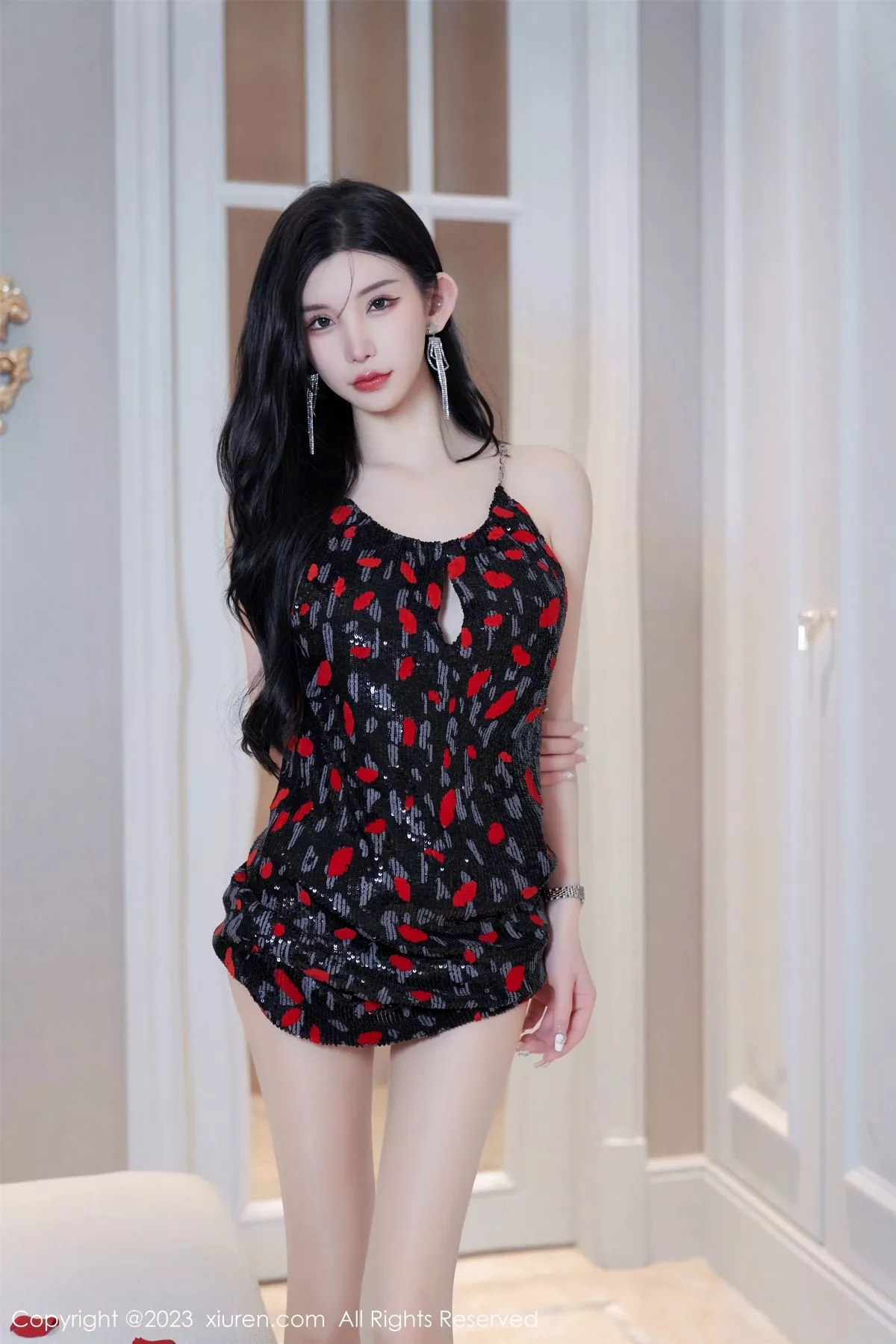 秀人集.com_[XiuRen秀人网]No.6894_女神周于希Sally梦中情人主题浴缸里花瓣浴秀惹火身材诱惑写真82P