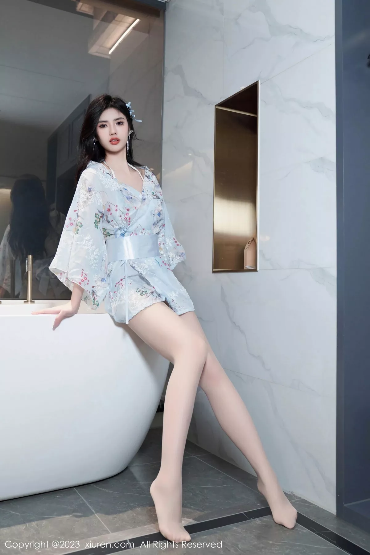 秀人集.com_[XiuRen秀人网]No.6924_模特浅浅Danny淡蓝色花纹睡裙配原色丝袜秀曼妙身姿诱惑写真79P